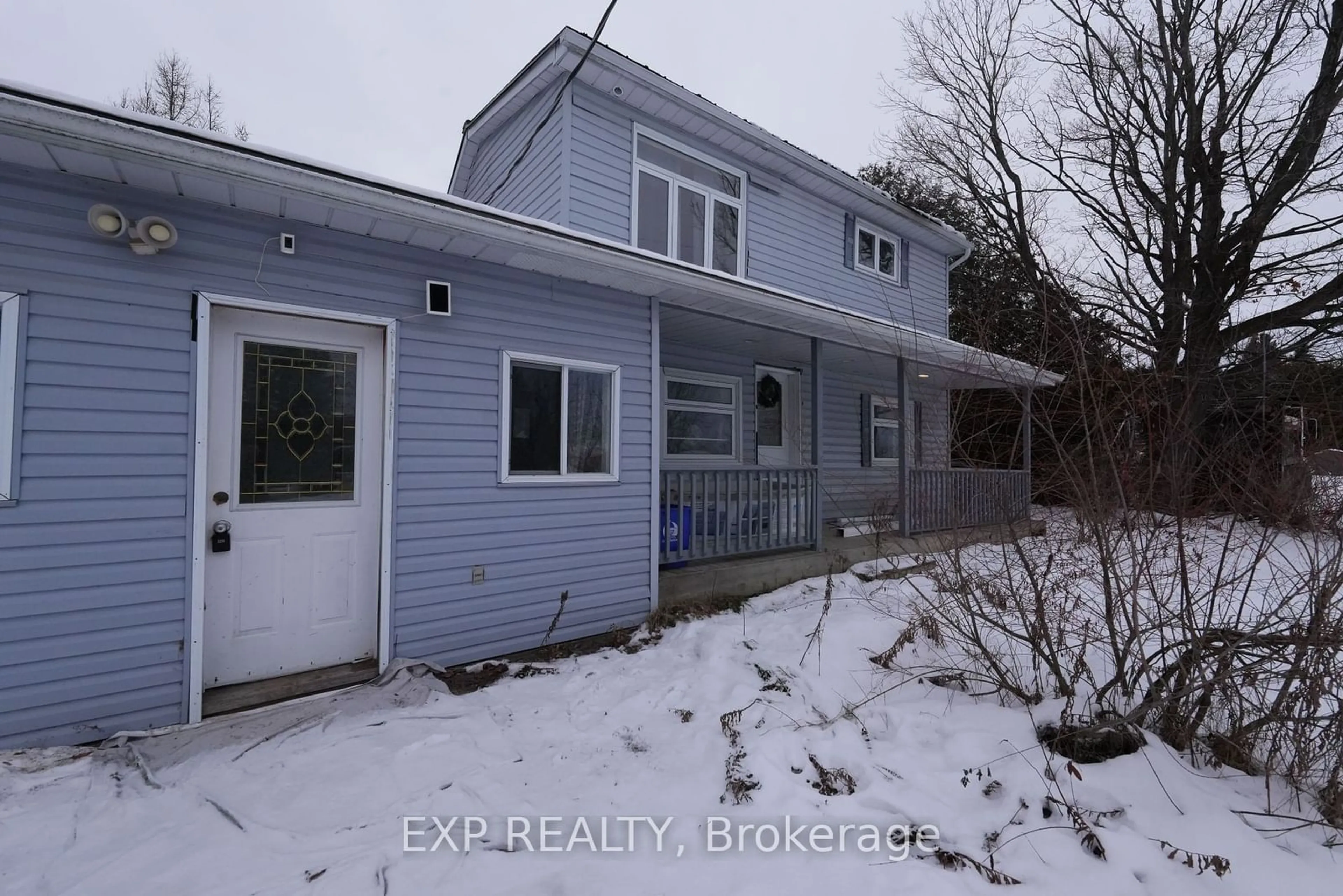 A pic from outside/outdoor area/front of a property/back of a property/a pic from drone, building for 2282 Landry Rd, Clarence-Rockland Ontario K0A 1N0