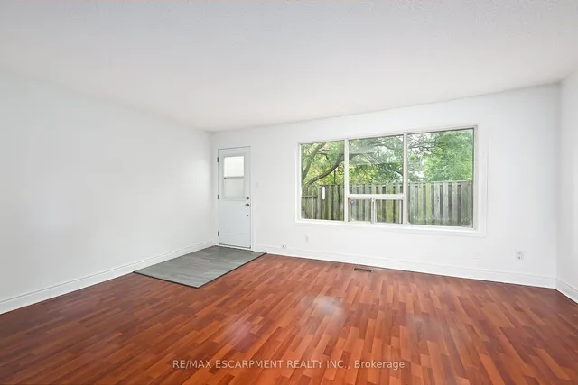 Additional property image - 250 San Francisco Ave