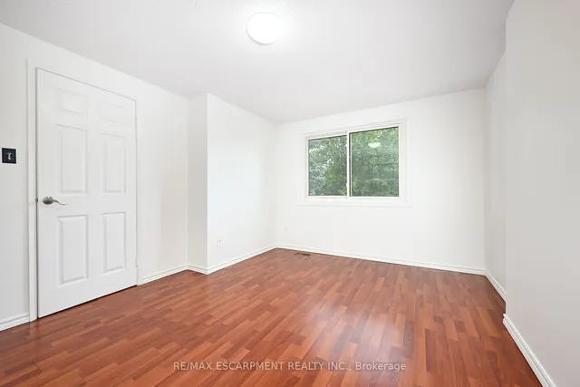 Additional property image - 250 San Francisco Ave