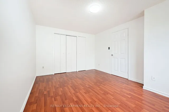 Additional property image - 250 San Francisco Ave