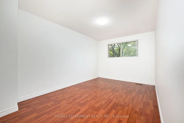 Additional property image - 250 San Francisco Ave