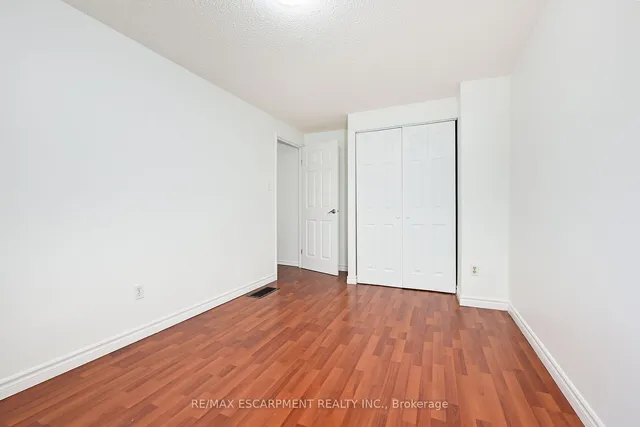 Additional property image - 250 San Francisco Ave