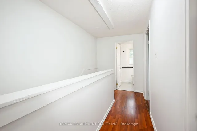 Additional property image - 250 San Francisco Ave