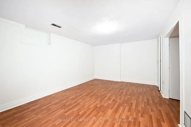 Additional property image - 250 San Francisco Ave