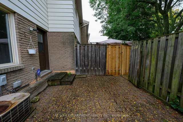 Additional property image - 250 San Francisco Ave