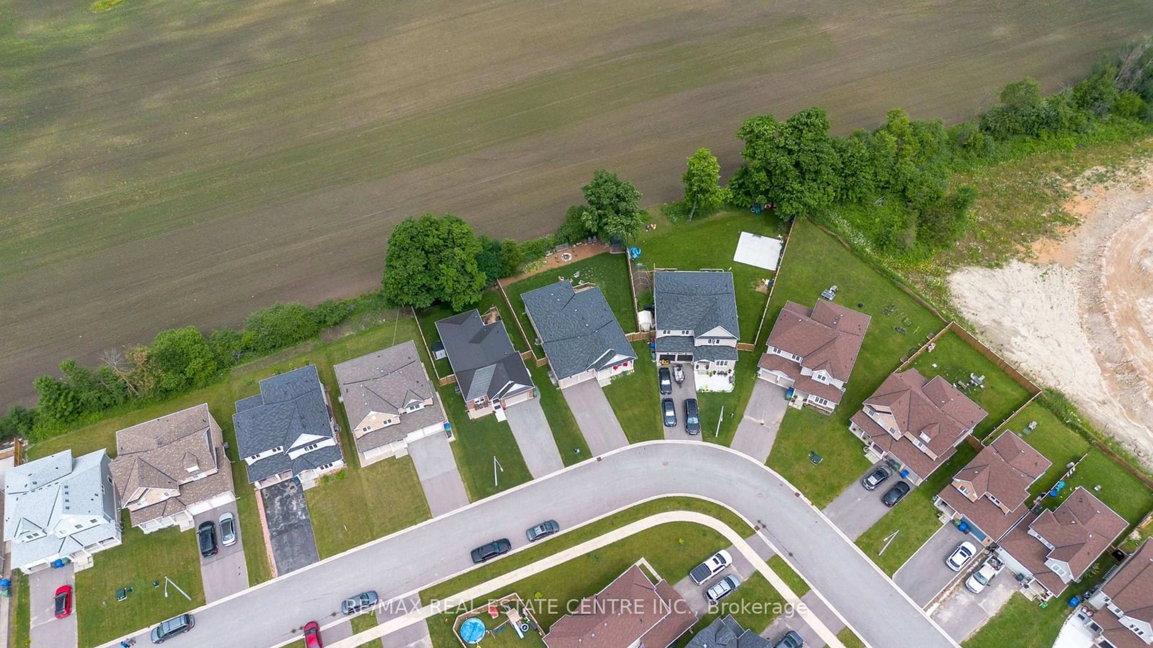 A pic from outside/outdoor area/front of a property/back of a property/a pic from drone, street for 49 Todd Cres, Southgate Ontario N0C 1B0