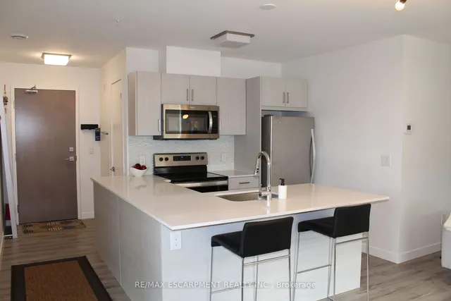 Additional property image - 479 Charlton Ave Unit 308