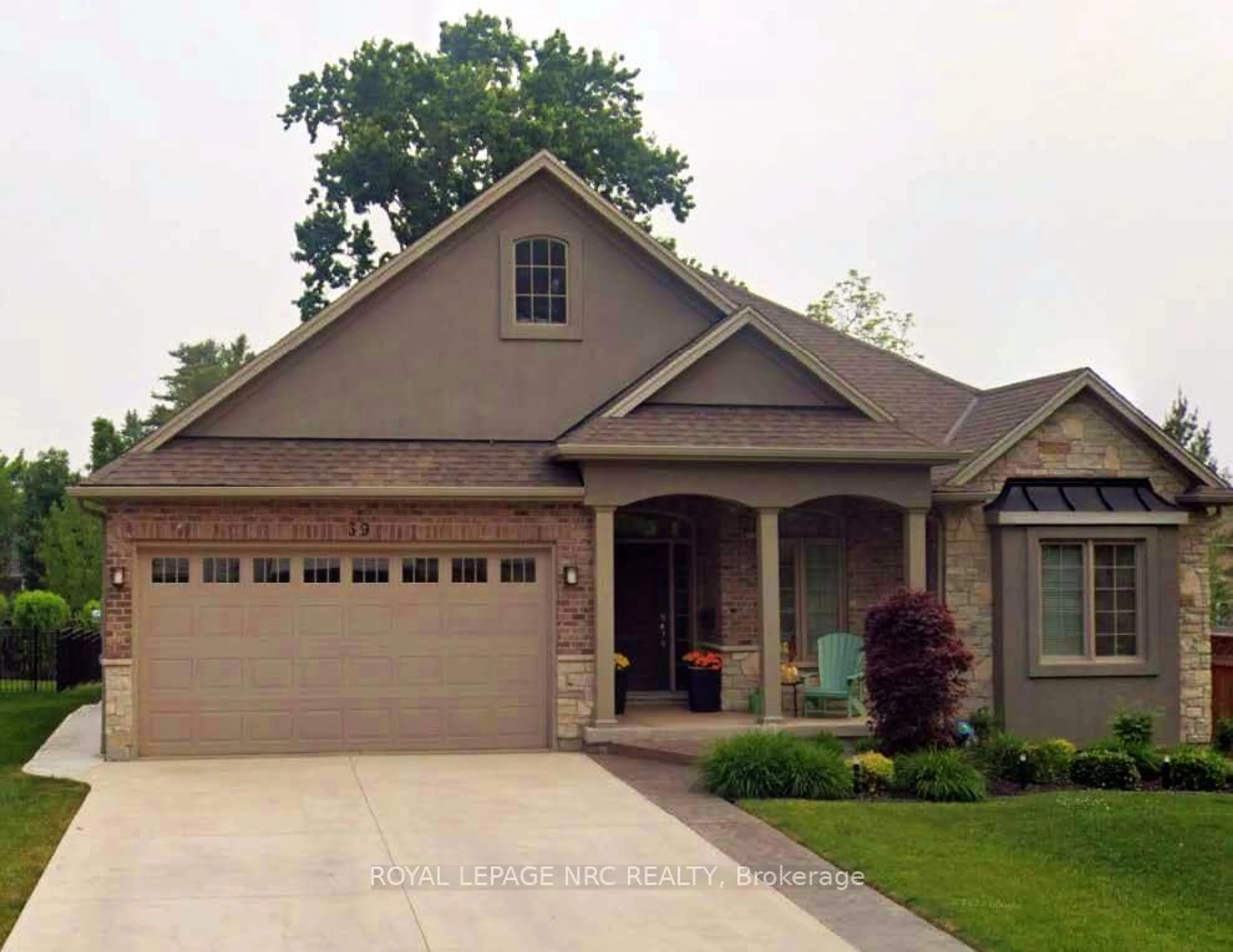 Home with brick exterior material, street for 39 Hurricane Rd, Pelham Ontario L0S 1E3