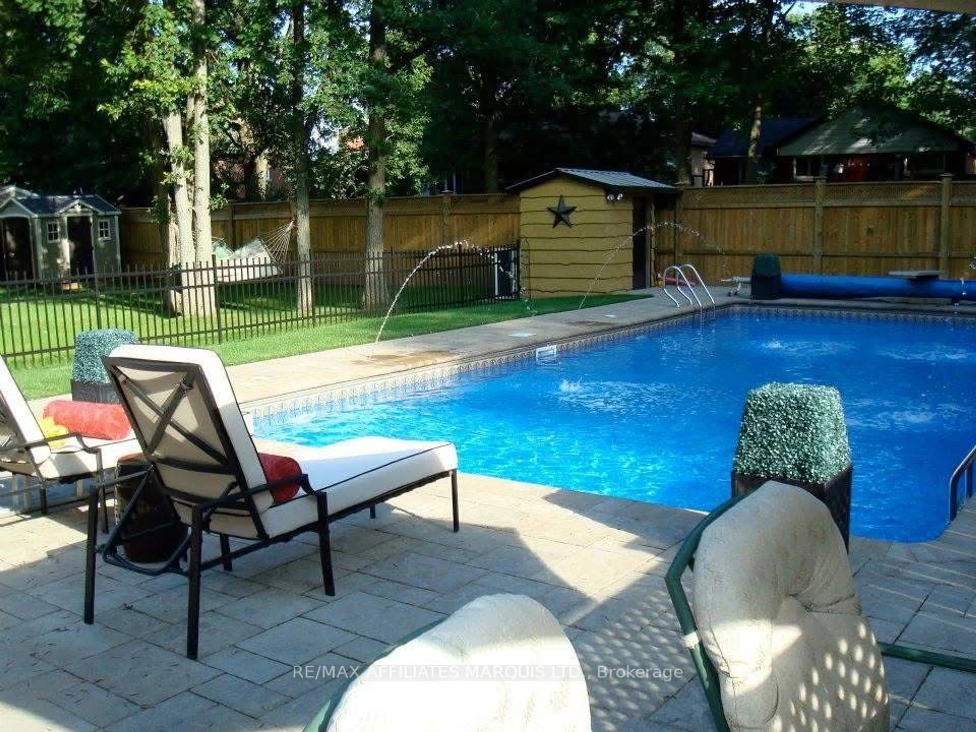 Pool for 1620 Joyce St, Cornwall Ontario K6J 1Y7