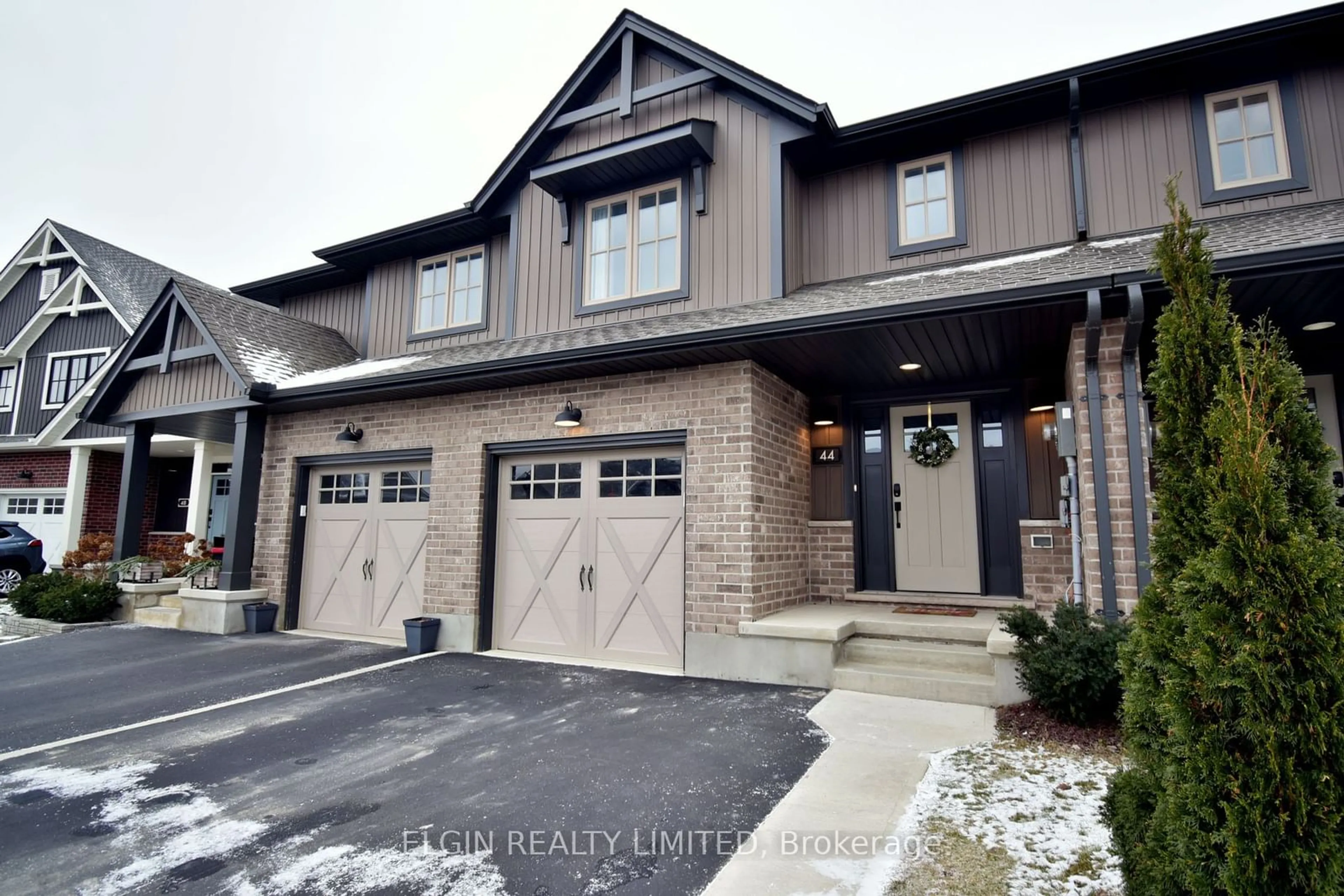 Home with brick exterior material, street for 44 Charter Creek Crt, St. Thomas Ontario N5R 0L3