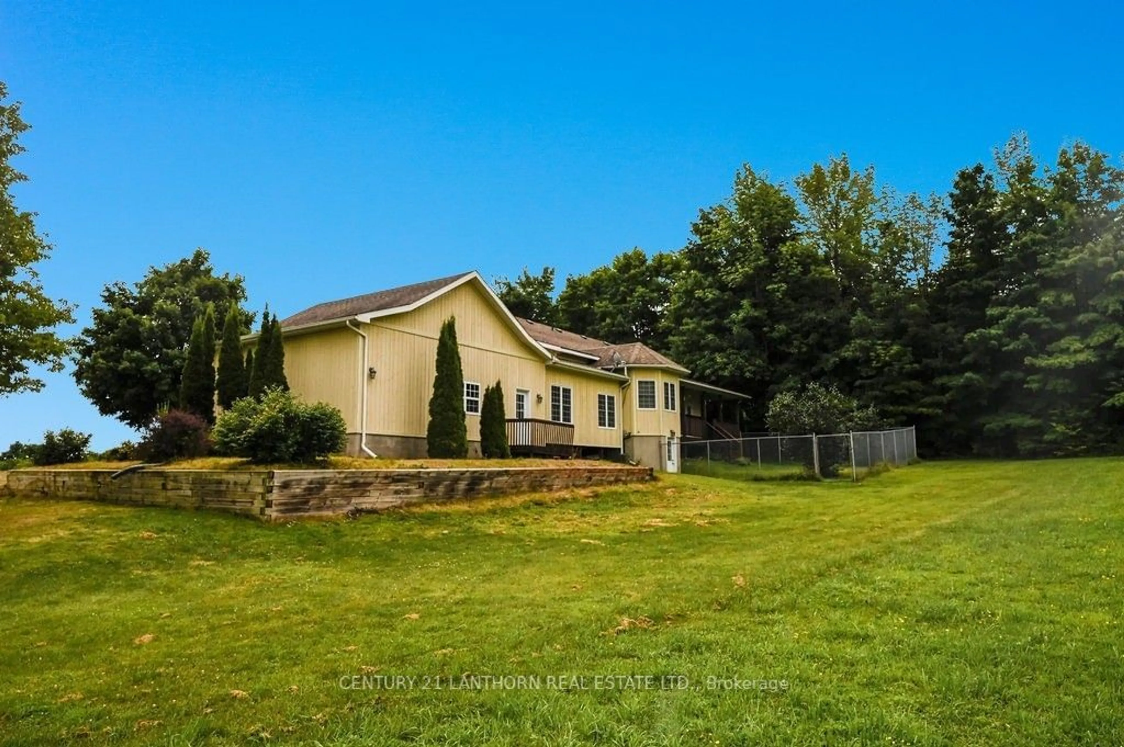 A pic from outside/outdoor area/front of a property/back of a property/a pic from drone, unknown for 82 Livingwood Cres, Madoc Ontario K0K 2K0