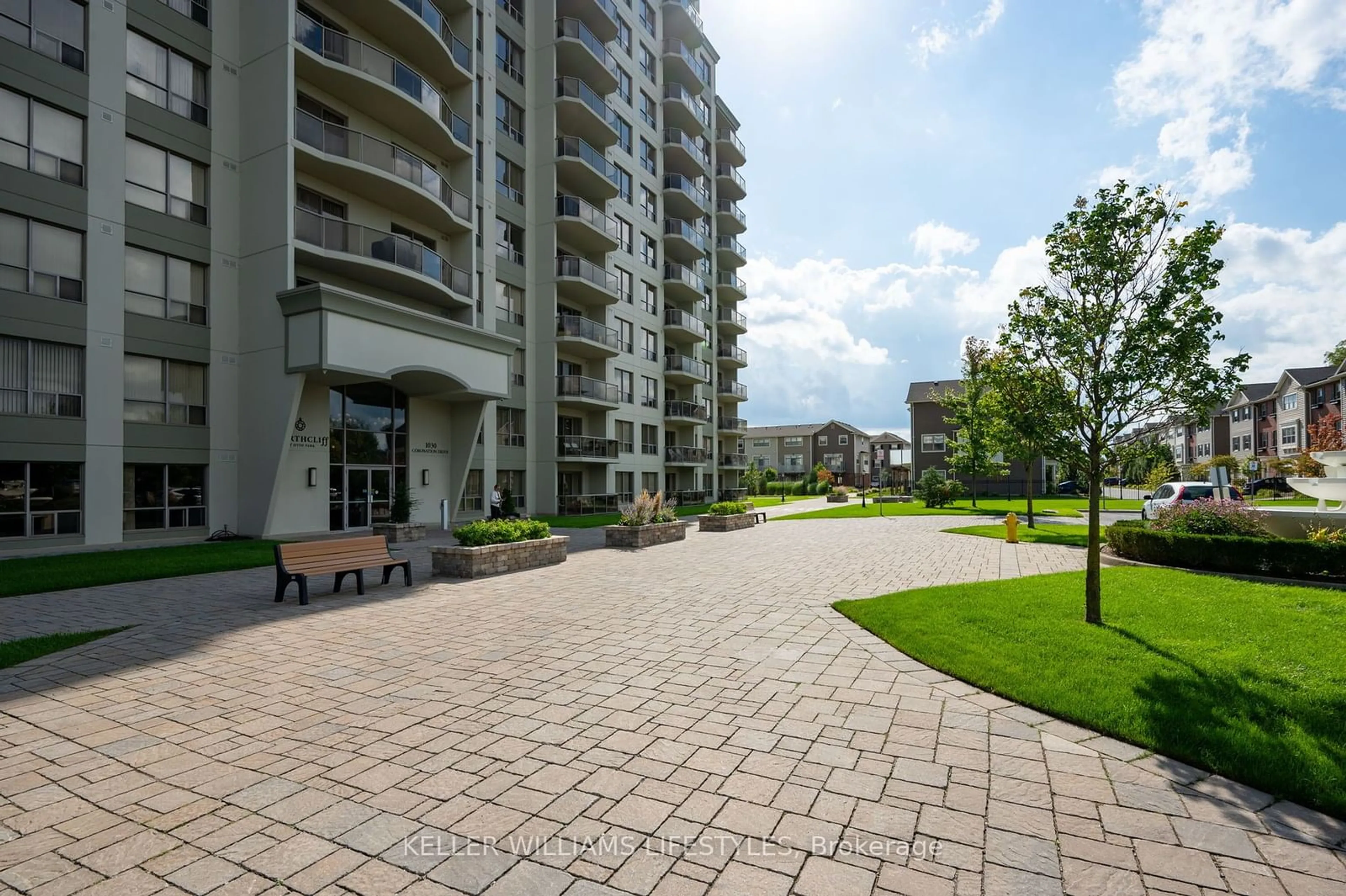 Patio, street for 1030 Coronation Dr #906, London Ontario N6G 0G5