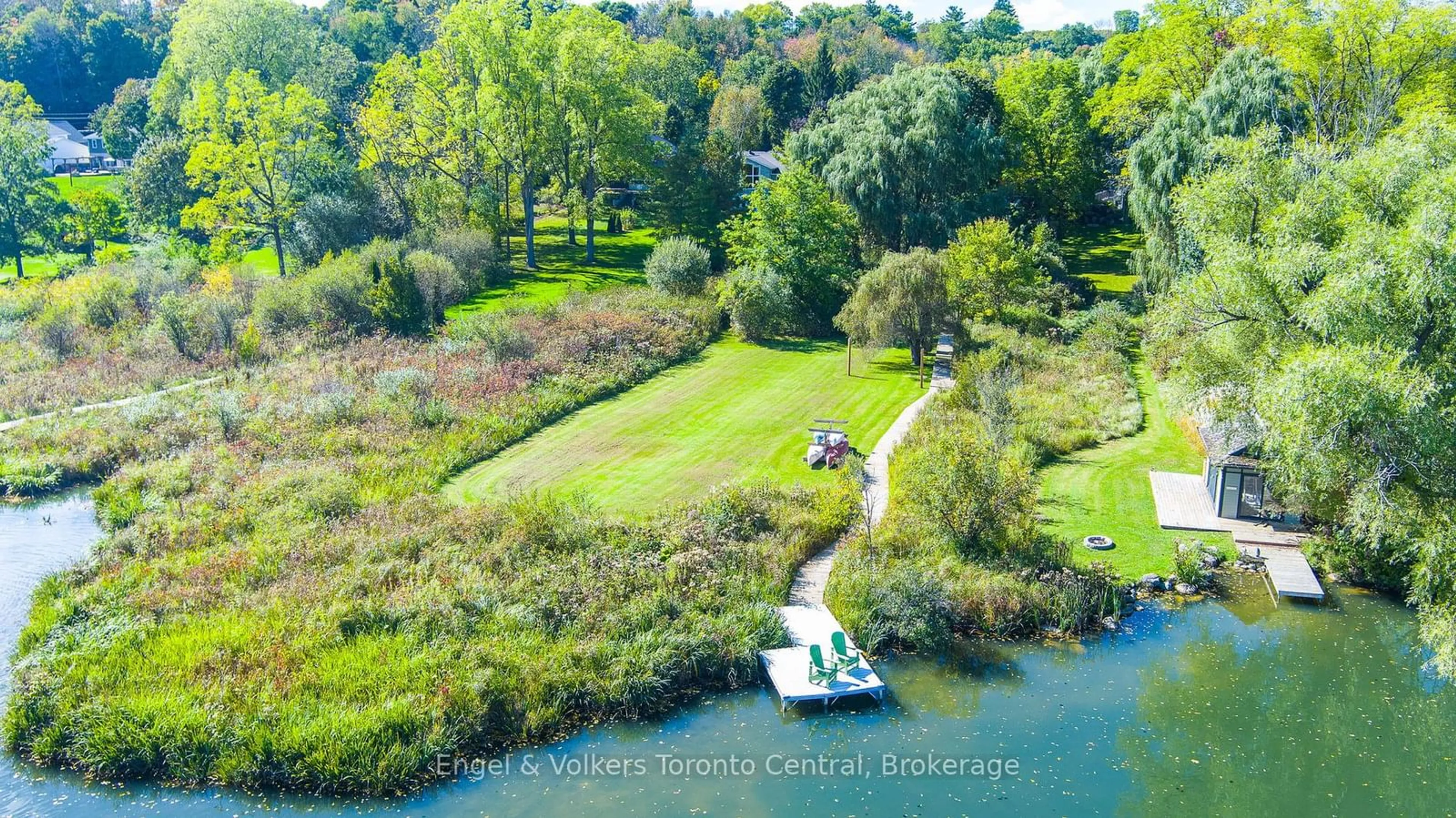 A pic from outside/outdoor area/front of a property/back of a property/a pic from drone, water/lake/river/ocean view for 365 2nd Ave, Owen Sound Ontario N4K 2E8