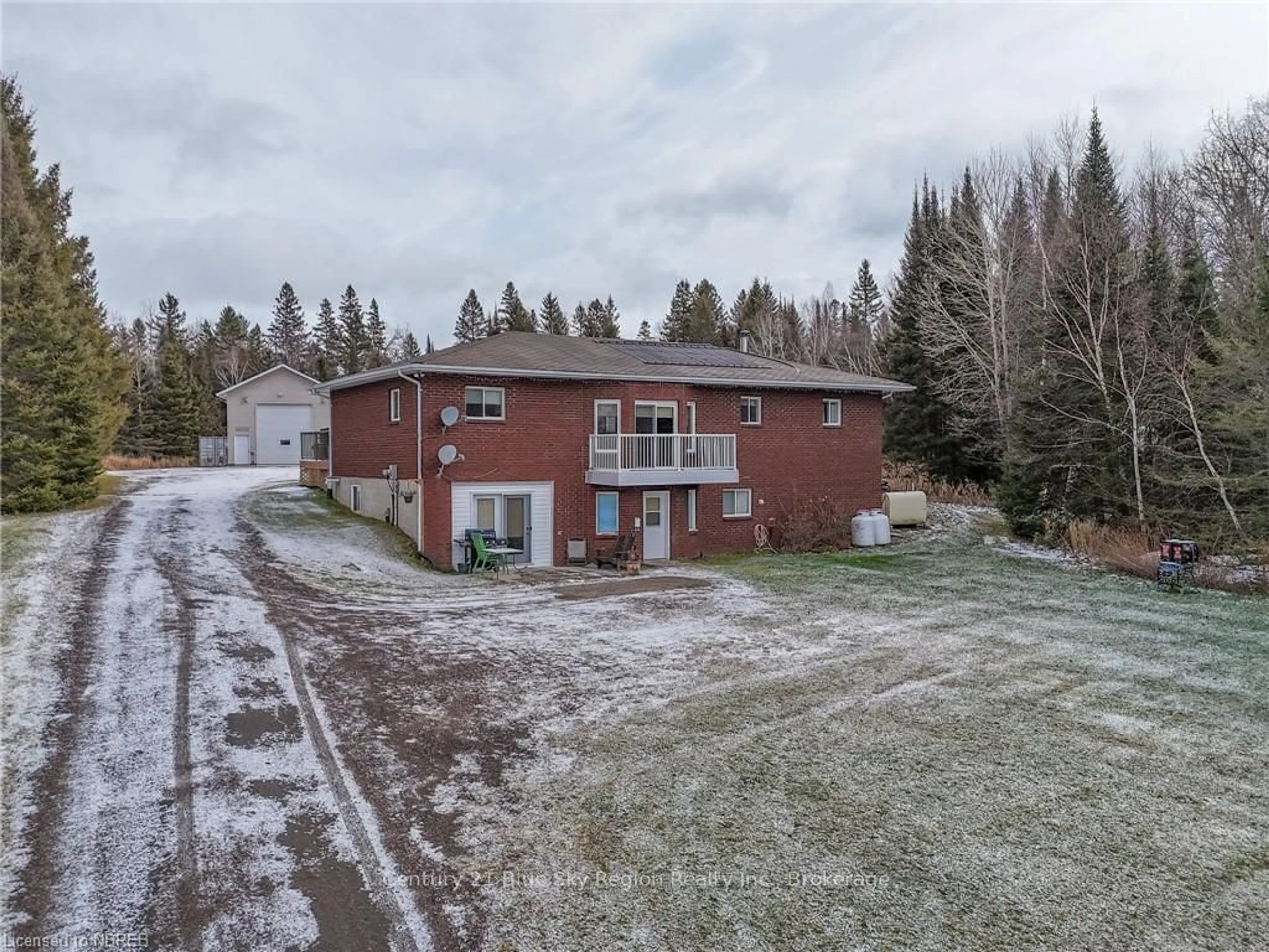 A pic from outside/outdoor area/front of a property/back of a property/a pic from drone, unknown for 592 GENESEE LAKE Rd, Powassan Ontario P0H 1Z0