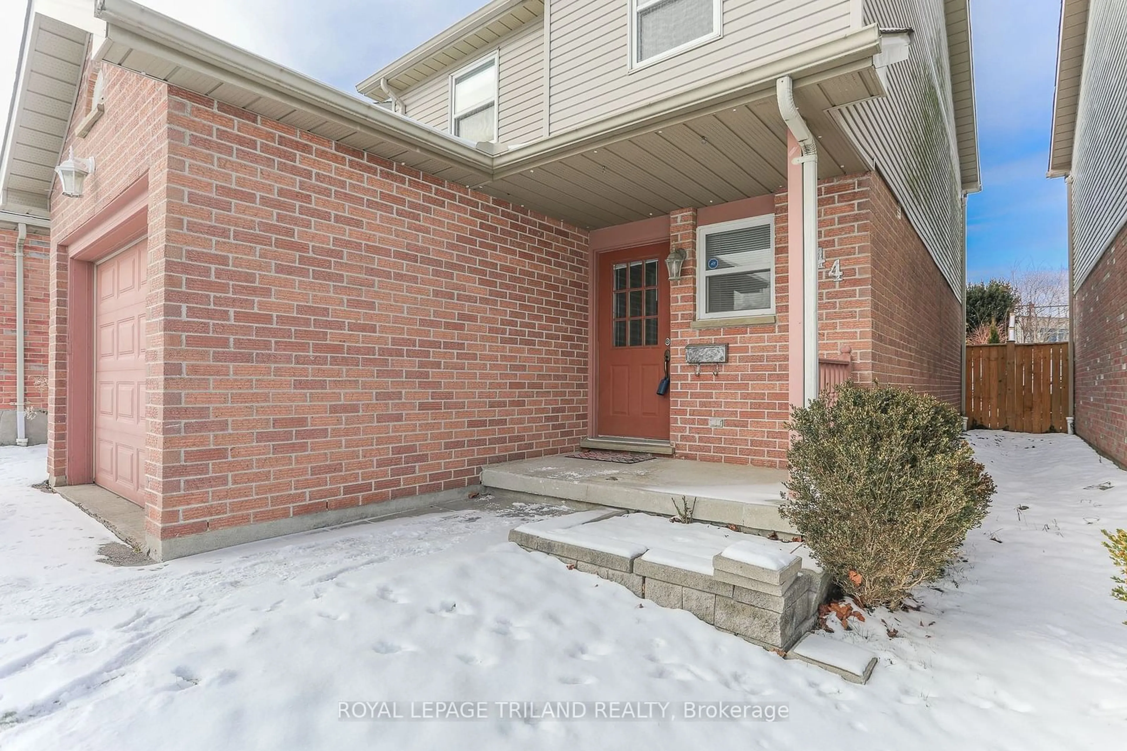 Home with brick exterior material, street for 944 Thistledown Way, London Ontario N6G 4Z6