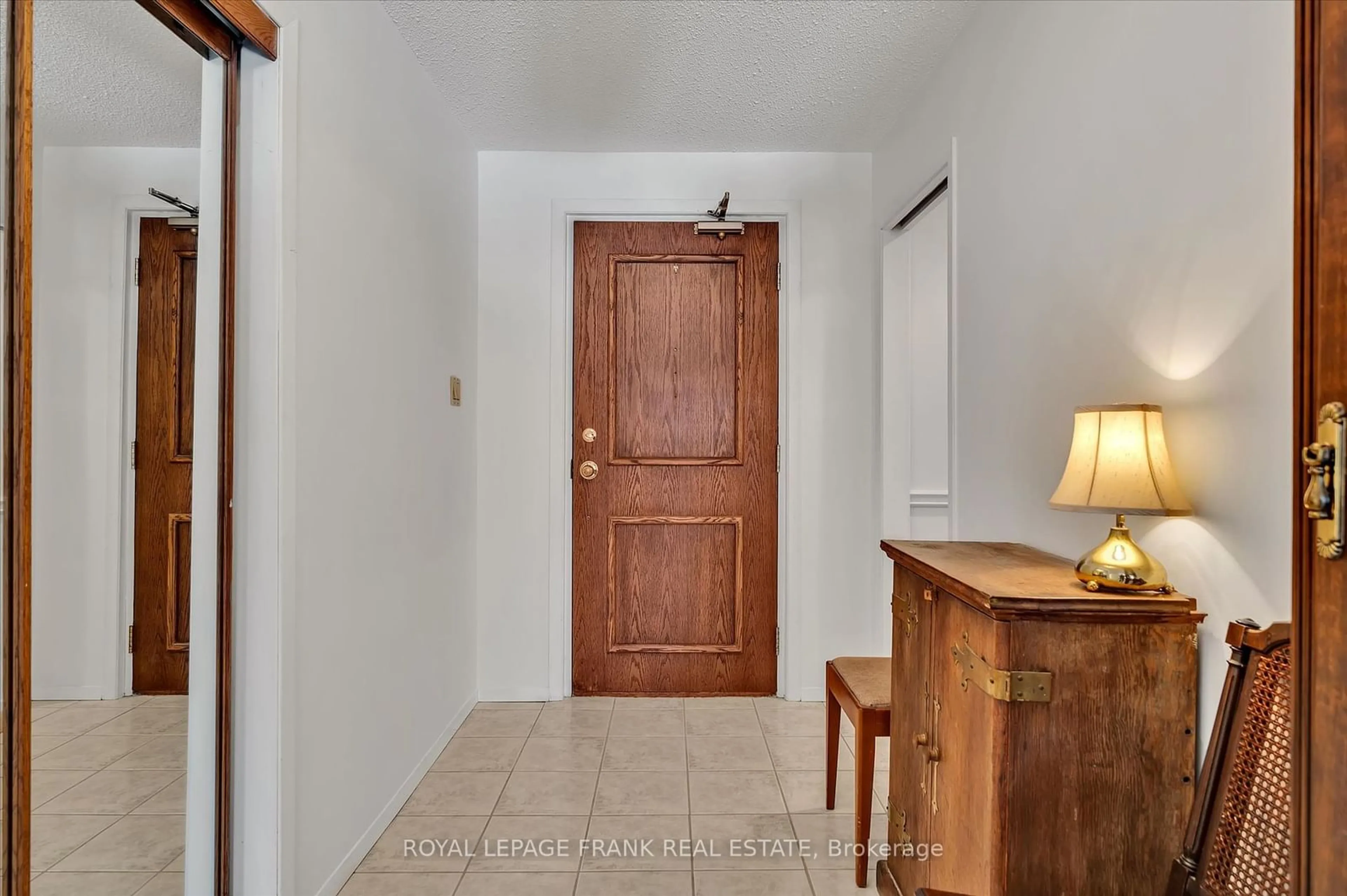 Indoor entryway for 21 Paddock Wood #3, Peterborough Ontario K9H 7H2