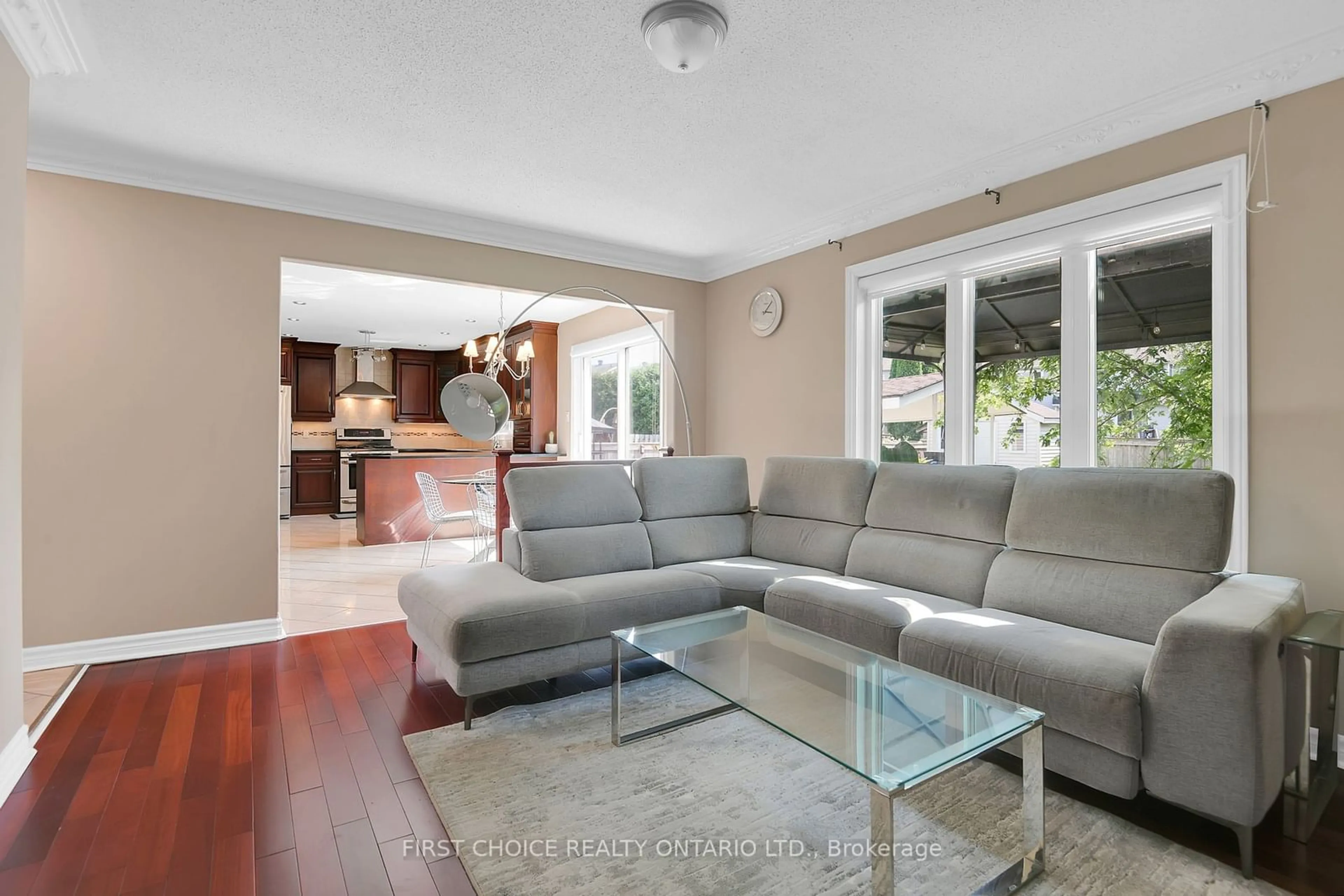 Living room with furniture, unknown for 883 Clearcrest Cres, Orleans - Cumberland and Area Ontario K4A 3E6