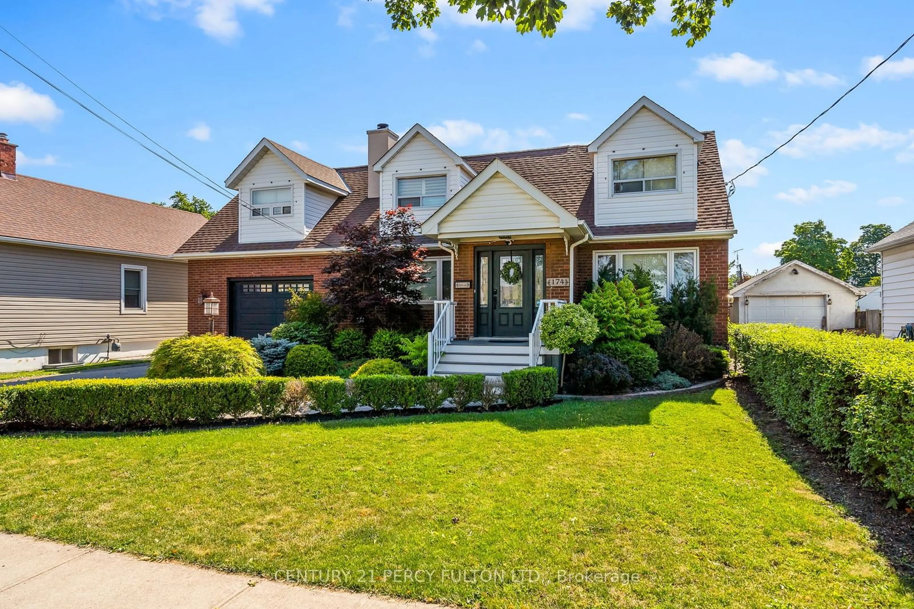 Home with brick exterior material, street for 174 Louth St, St. Catharines Ontario L2S 2R3