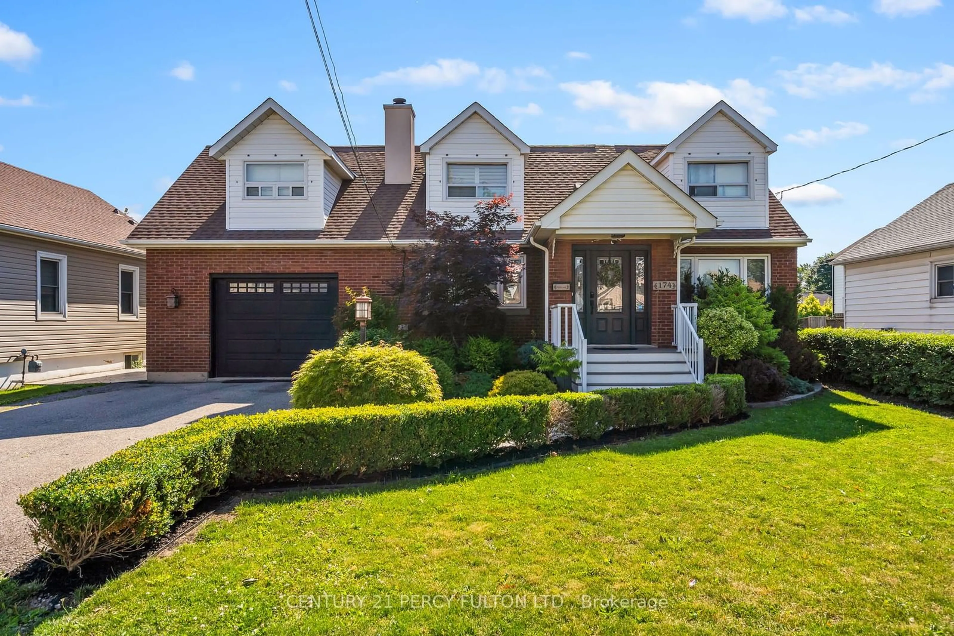 Home with brick exterior material, street for 174 Louth St, St. Catharines Ontario L2S 2R3