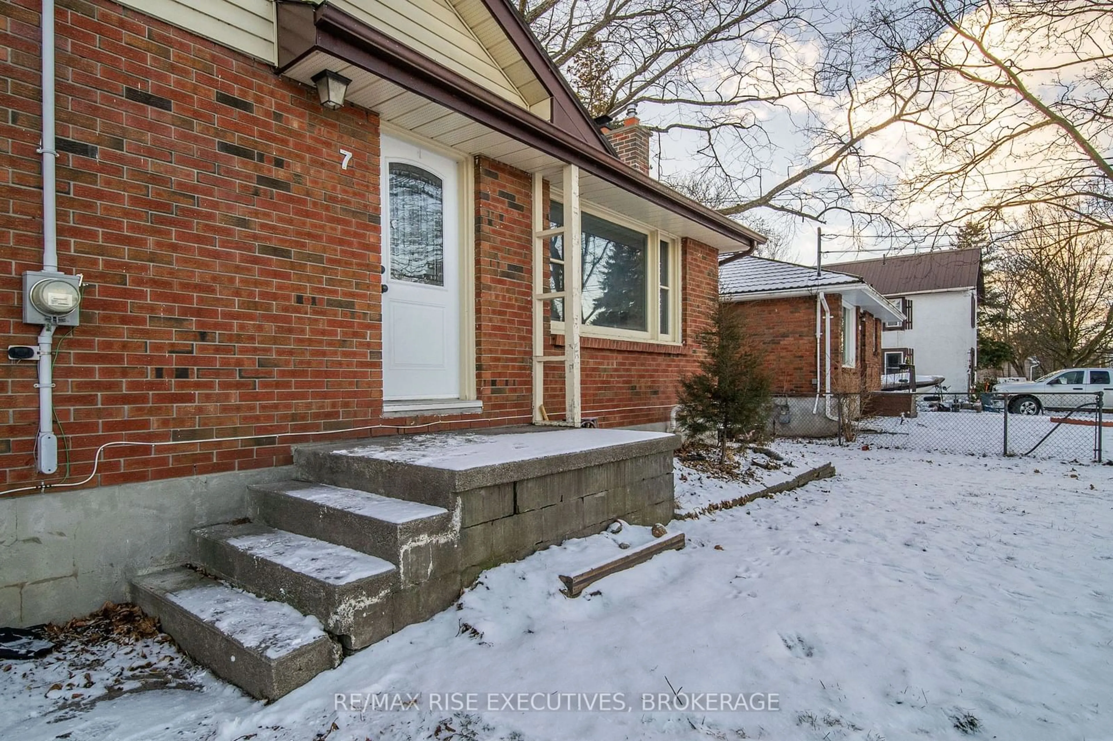 Home with brick exterior material, street for 7 Benjamin St, Belleville Ontario K8P 1P6