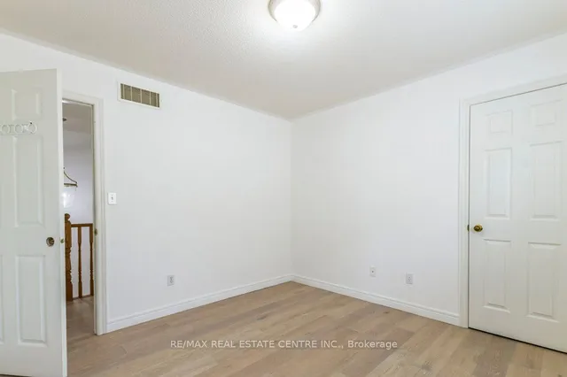 Additional property image - 252 Thorner Dr