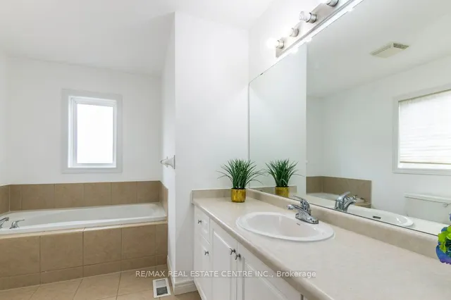 Additional property image - 252 Thorner Dr