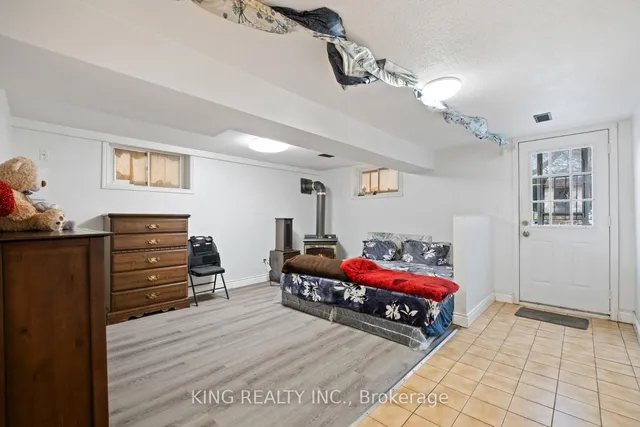 Additional property image - 229 Picton St