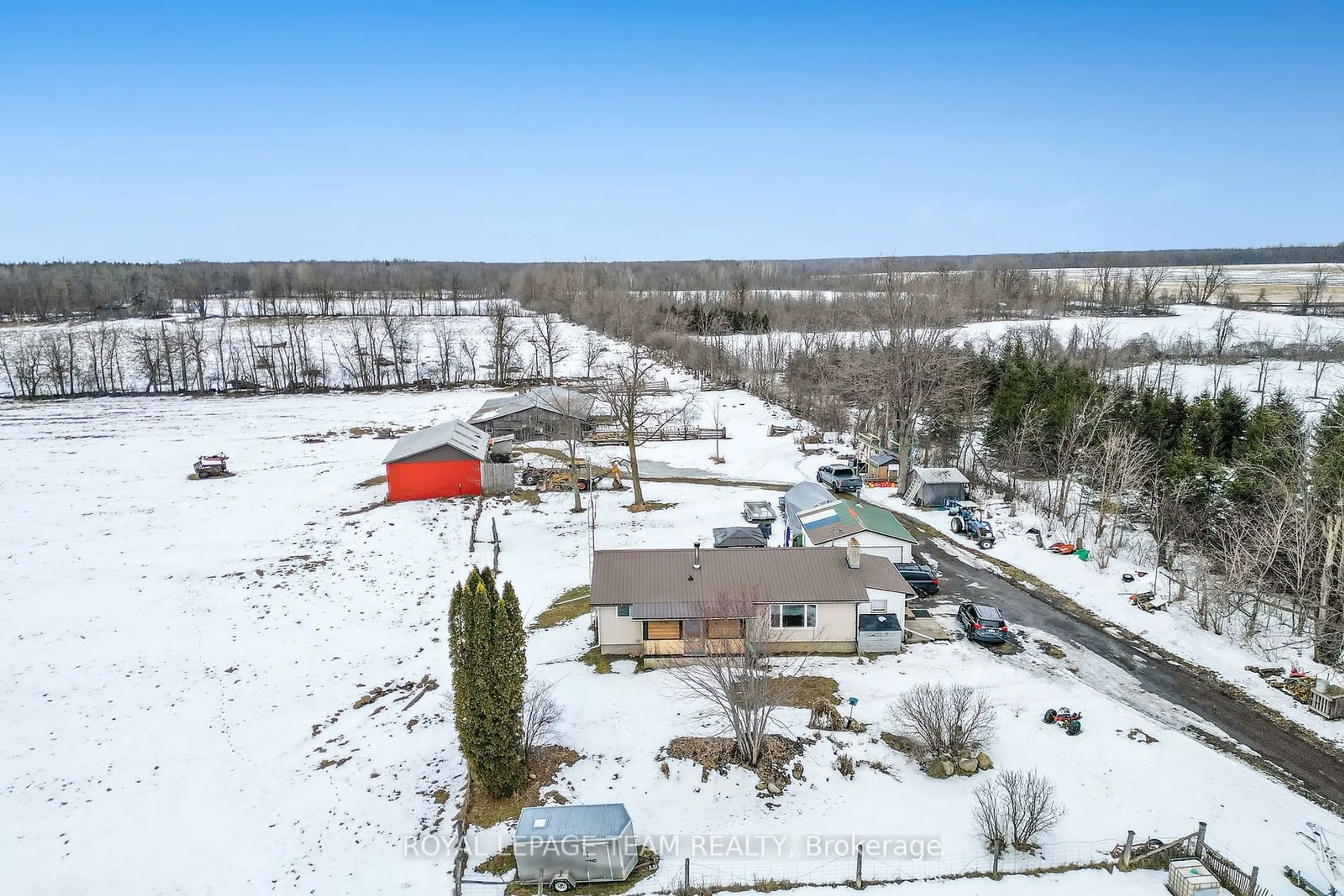 A pic from outside/outdoor area/front of a property/back of a property/a pic from drone, unknown for 3159 8th Line Rd, Greely - Metcalfe - Osgoode - Vernon and Area Ontario K0A 2P0