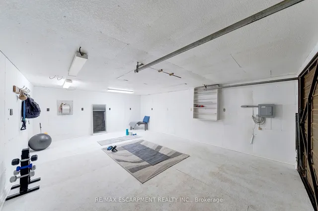 Additional property image - 98 Cope St