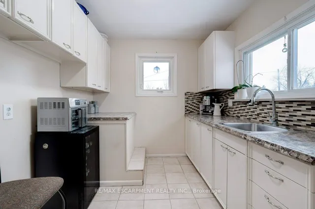 Additional property image - 139 West 3rd St