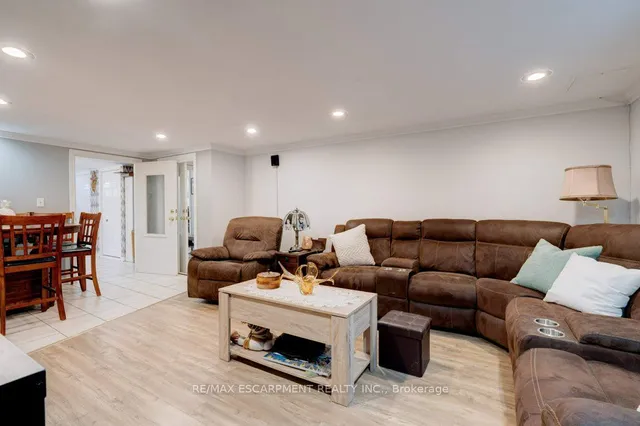Additional property image - 139 West 3rd St