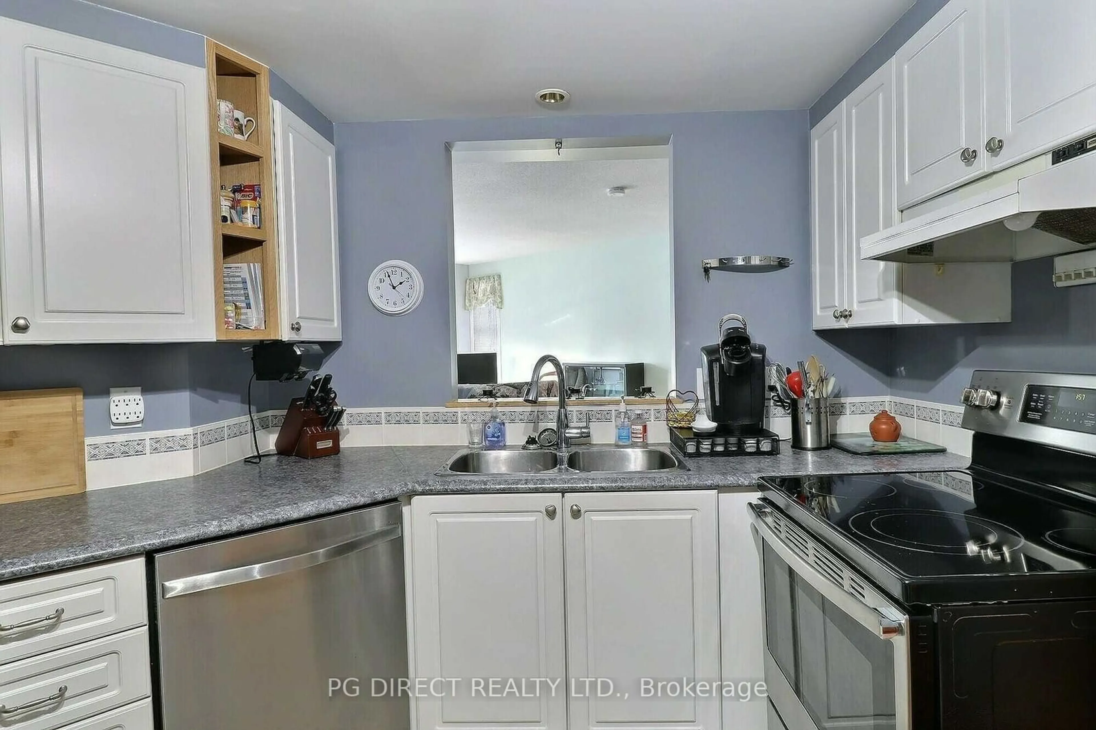 Standard kitchen, unknown for 274 Ormond St #202, Brockville Ontario K6V 6Z7