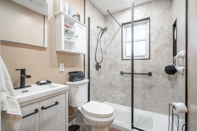 Additional property image - 35 Wildewood Ave