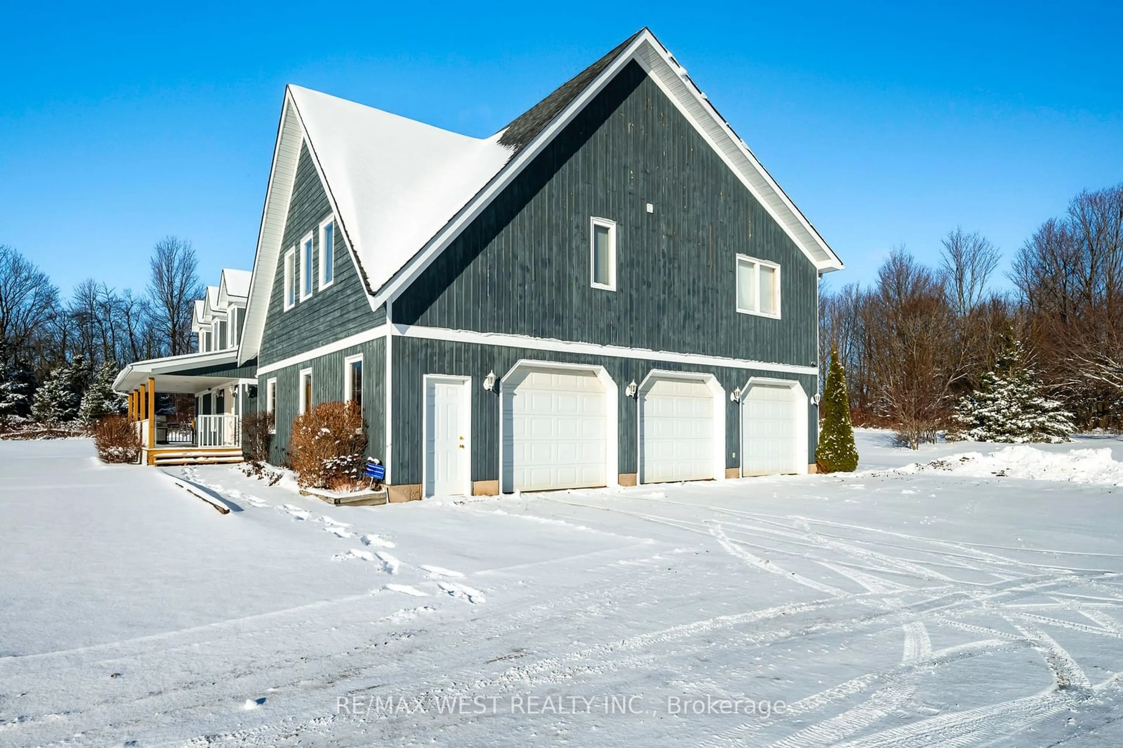 Indoor garage for 5683 First Line, Erin Ontario L0N 1N0