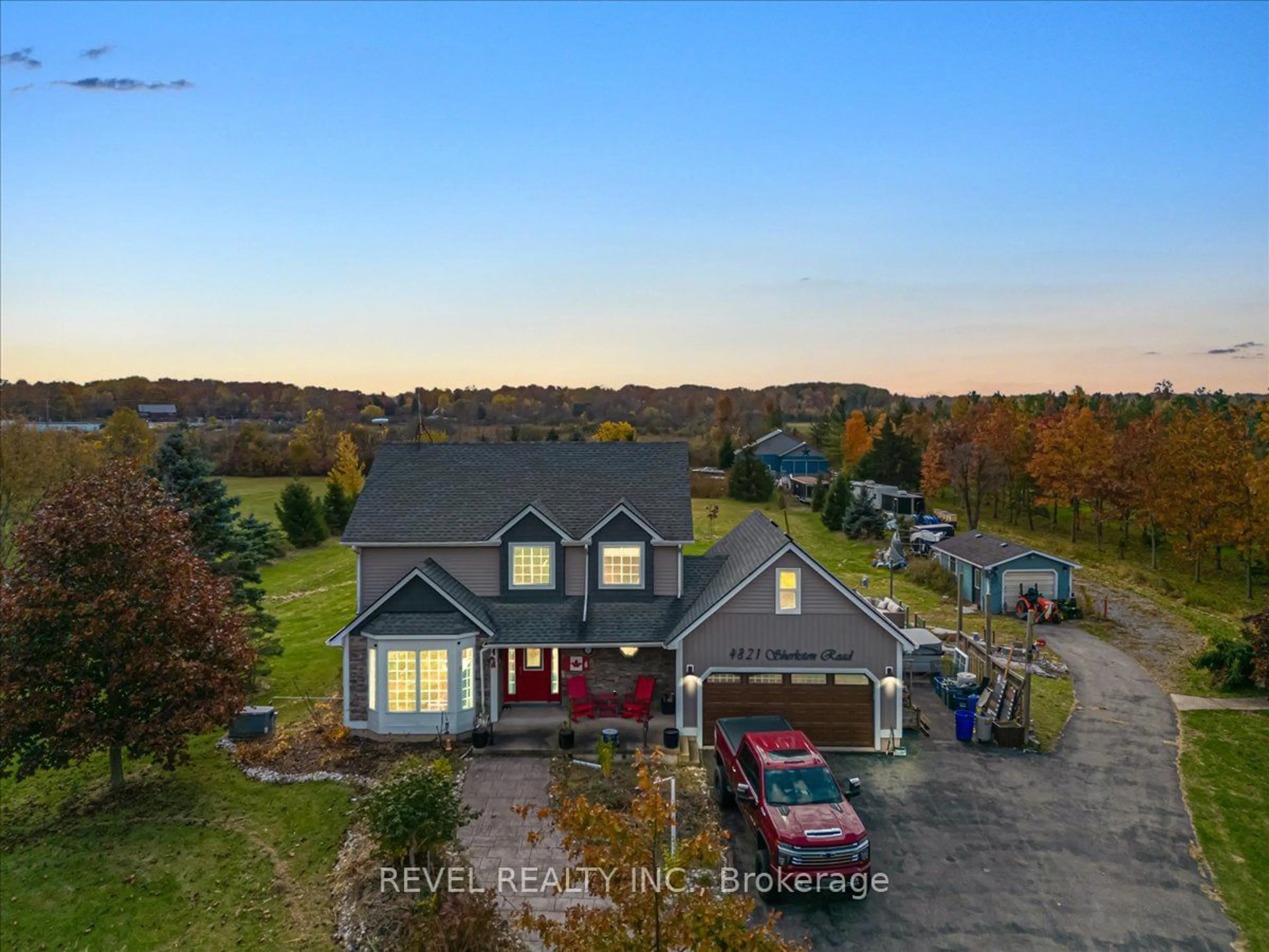 A pic from outside/outdoor area/front of a property/back of a property/a pic from drone, unknown for 4821 Sherkston Rd, Port Colborne Ontario L0S 1R0