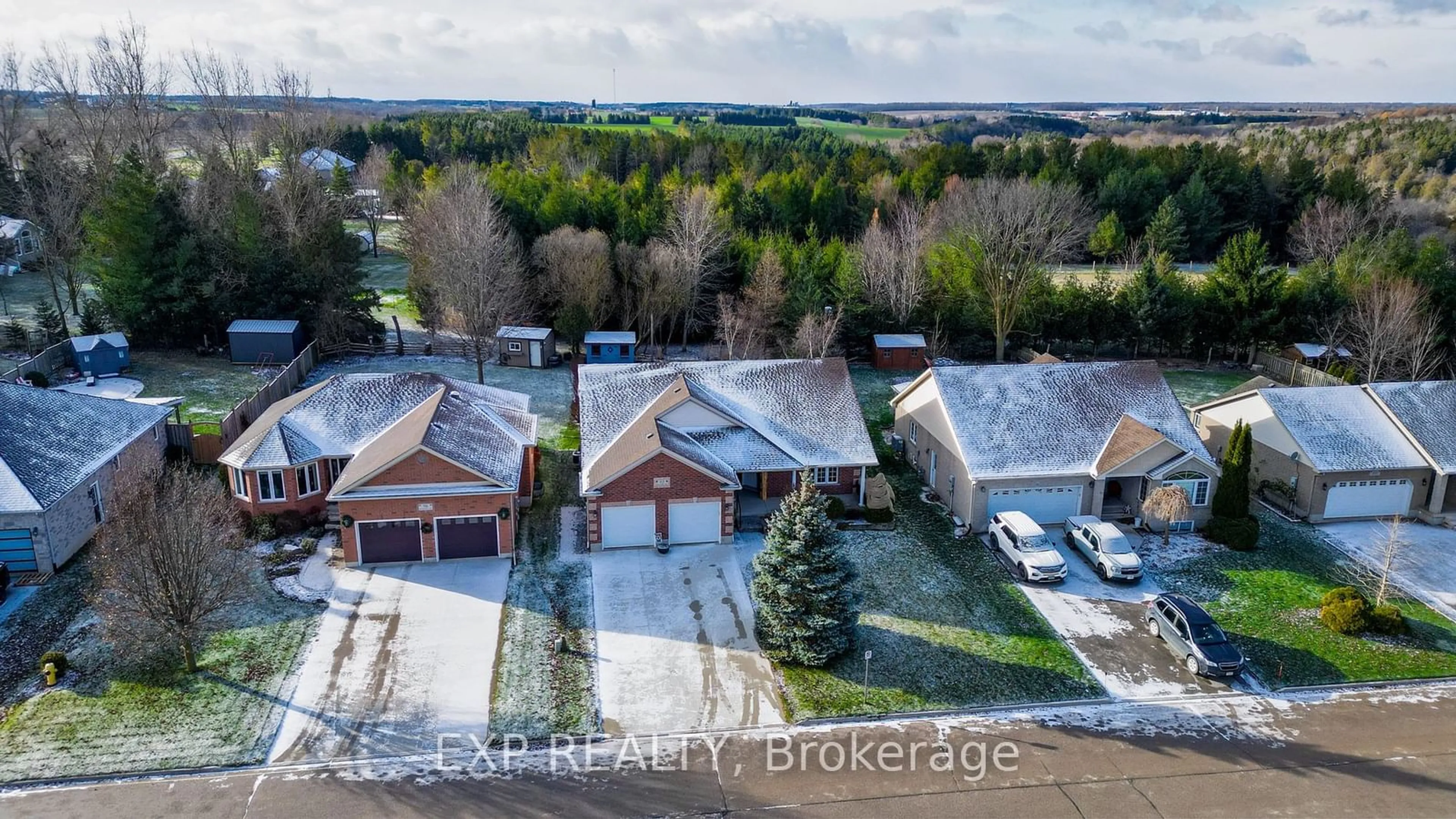 A pic from outside/outdoor area/front of a property/back of a property/a pic from drone, water/lake/river/ocean view for 42 River Run Rd, Mapleton Ontario N0G 1P0