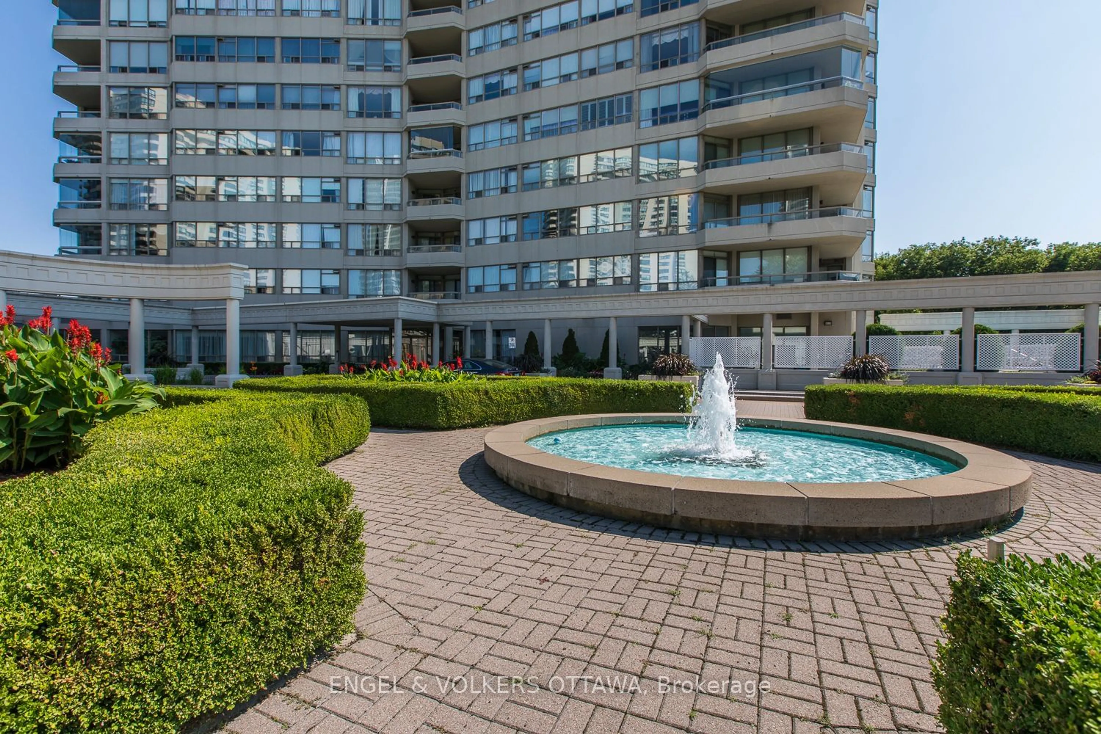 Patio, water/lake/river/ocean view for 1480 Riverside Dr #1506, Alta Vista and Area Ontario K1G 5H2