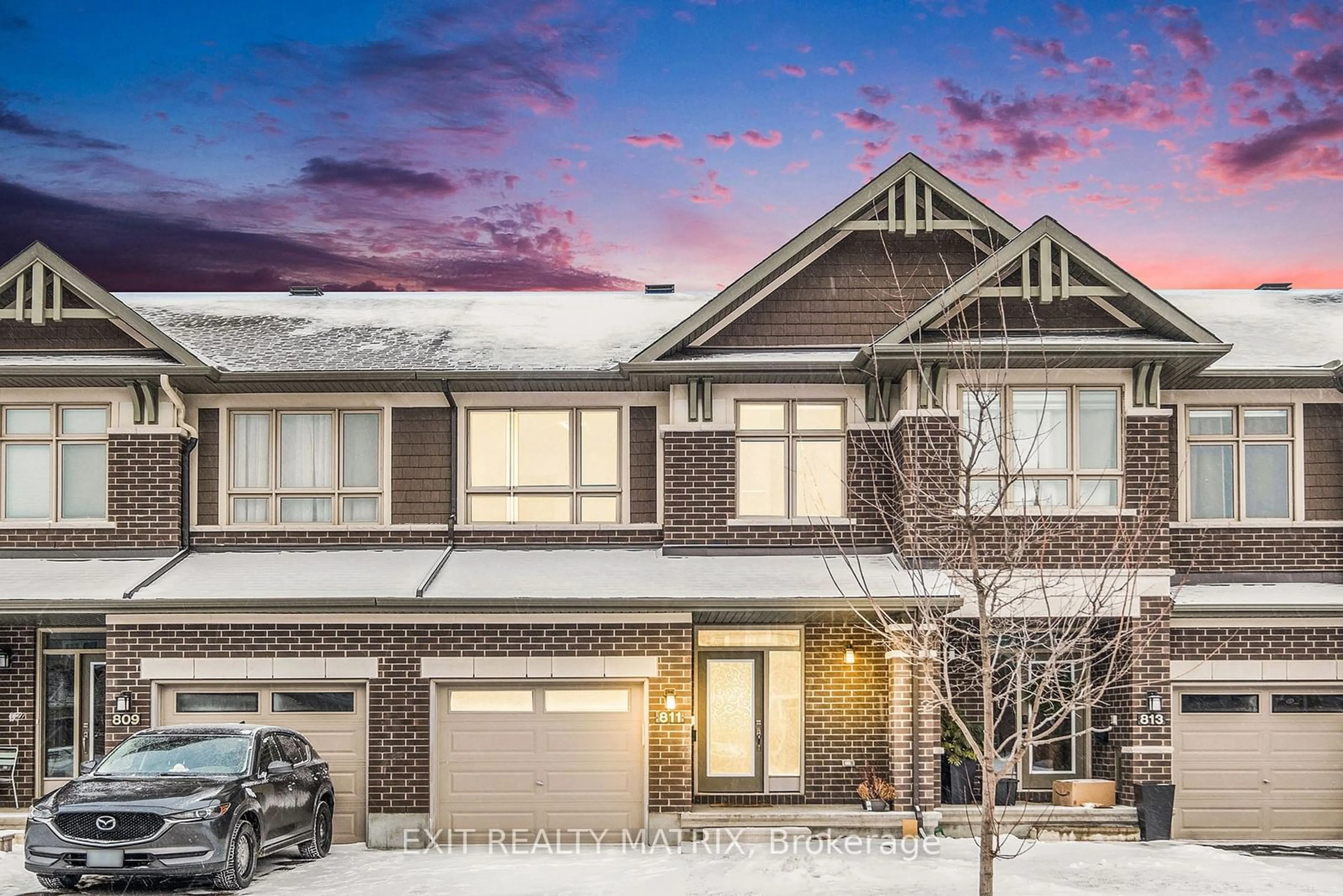 Home with brick exterior material, street for 811 Clapham Terr, Stittsville - Munster - Richmond Ontario K2S 2N8