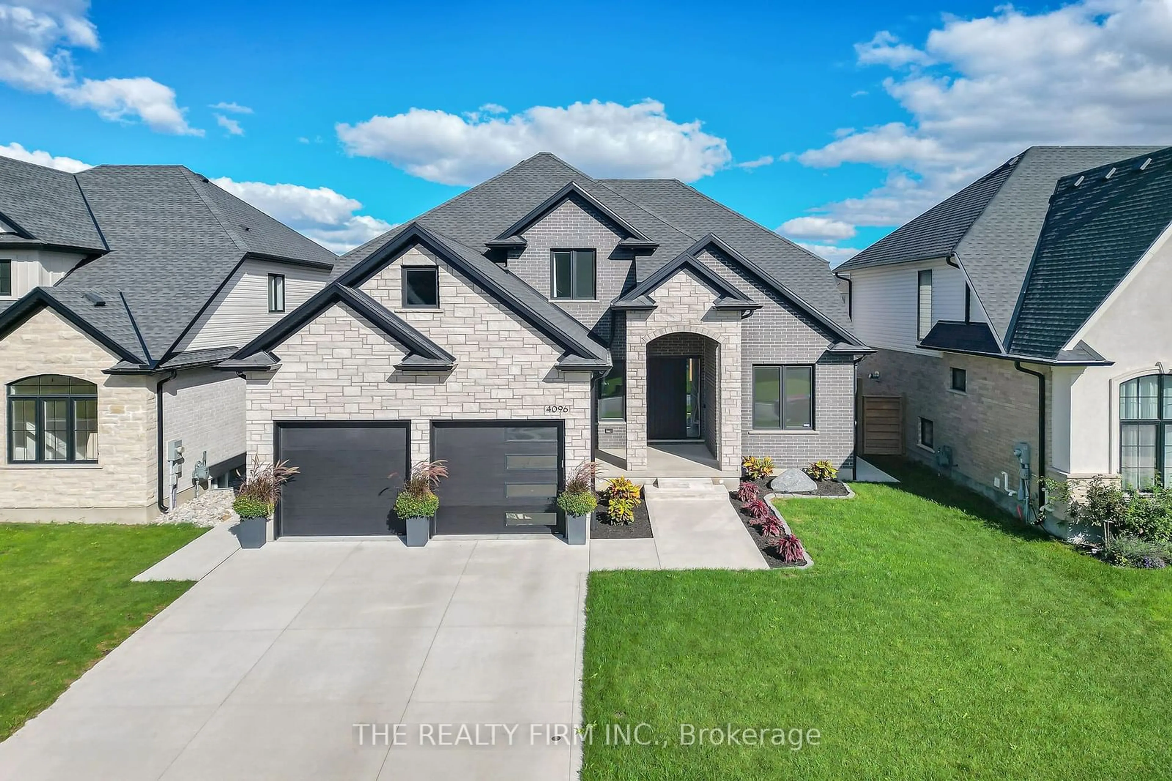 Home with brick exterior material, street for 4096 Sugarmaple Crossing N/A, London Ontario N6P 0H5