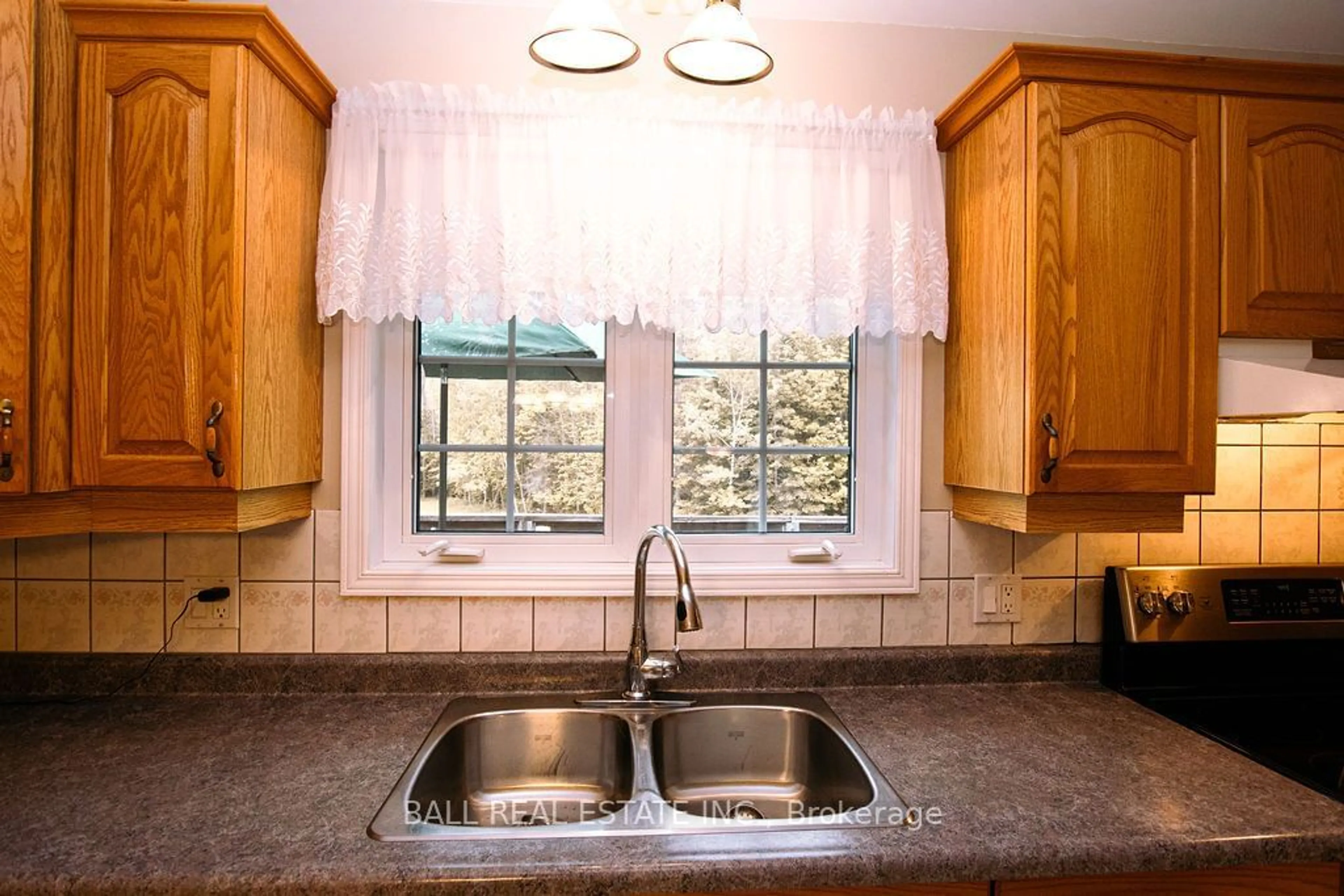 Standard kitchen, ceramic/tile floor for 1907 County Rd 46, Havelock-Belmont-Methuen Ontario K0L 1Z0