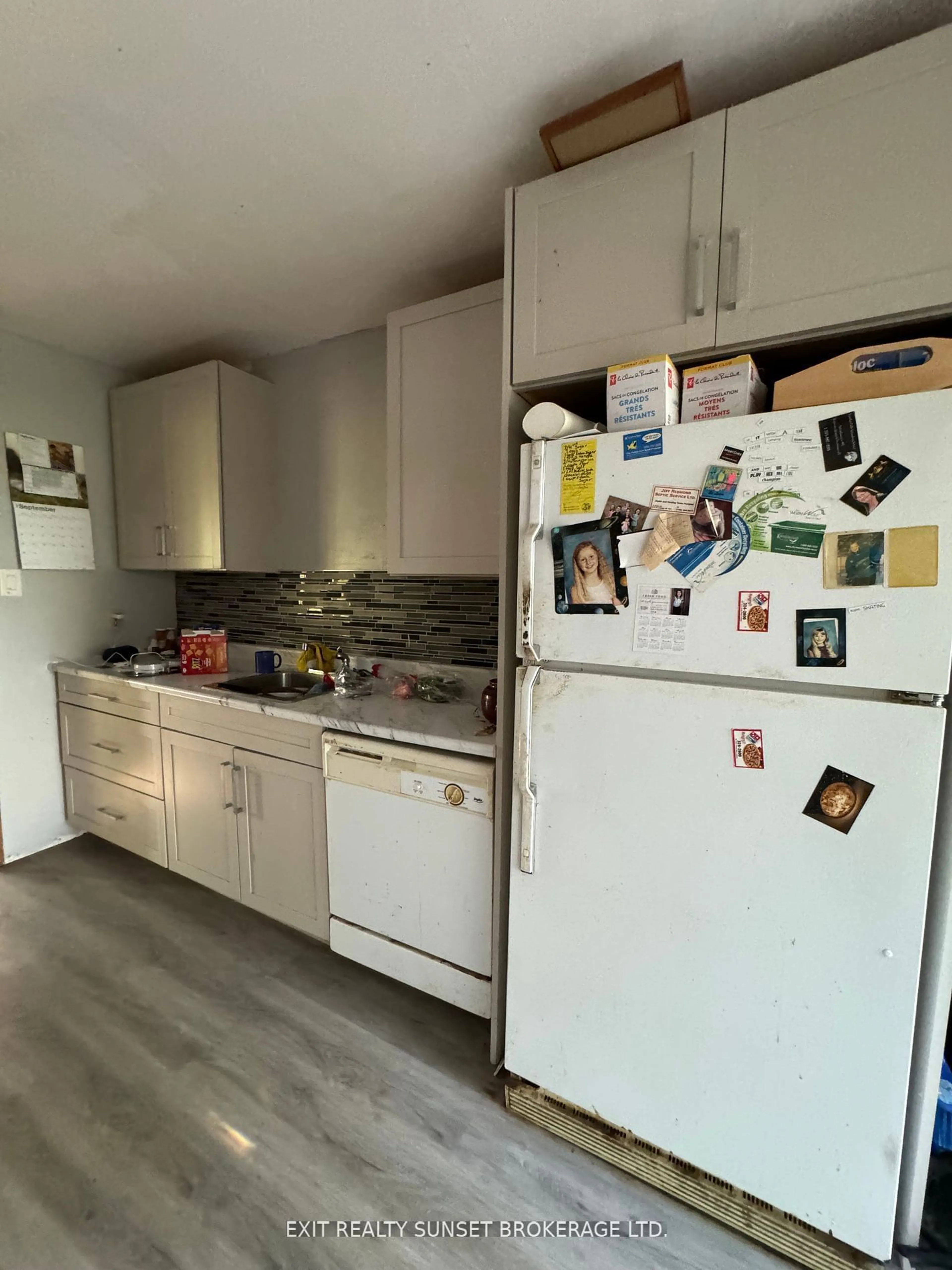 Standard kitchen, unknown for 113 Anderson Dr, Kawartha Lakes Ontario K0M 1G0