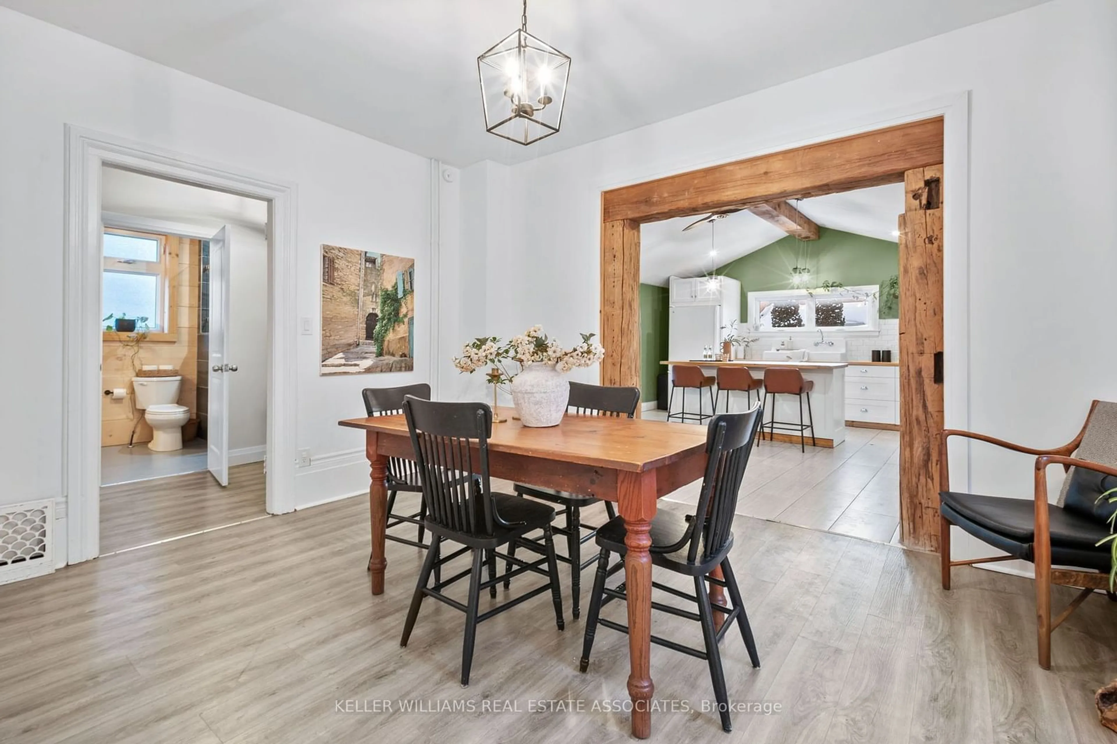 Dining room, wood/laminate floor for 31 Sussex St, Kawartha Lakes Ontario K9V 3E7