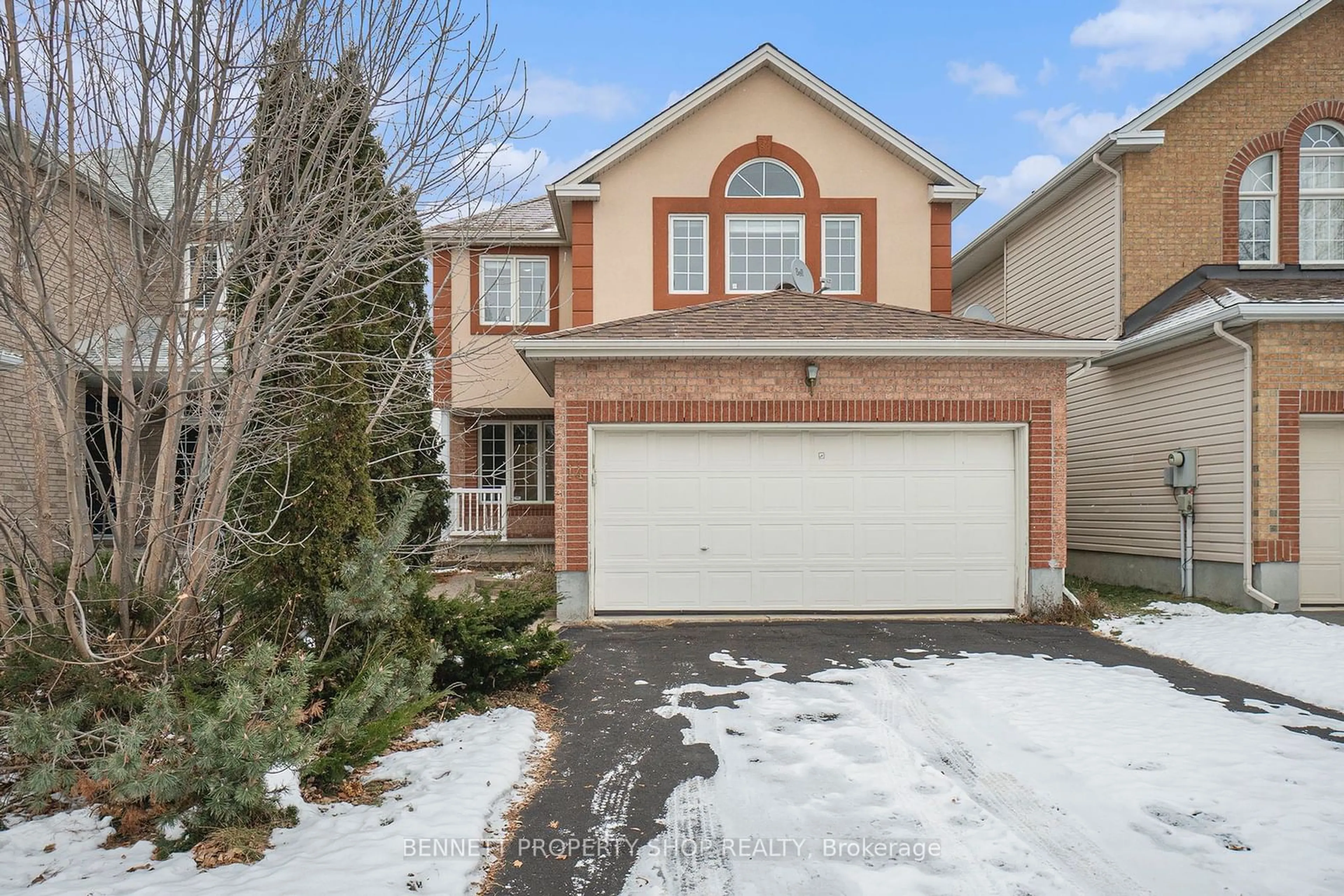 Home with brick exterior material, street for 14 Craighall Circ, Hunt Club - South Keys and Area Ontario K1T 4B4