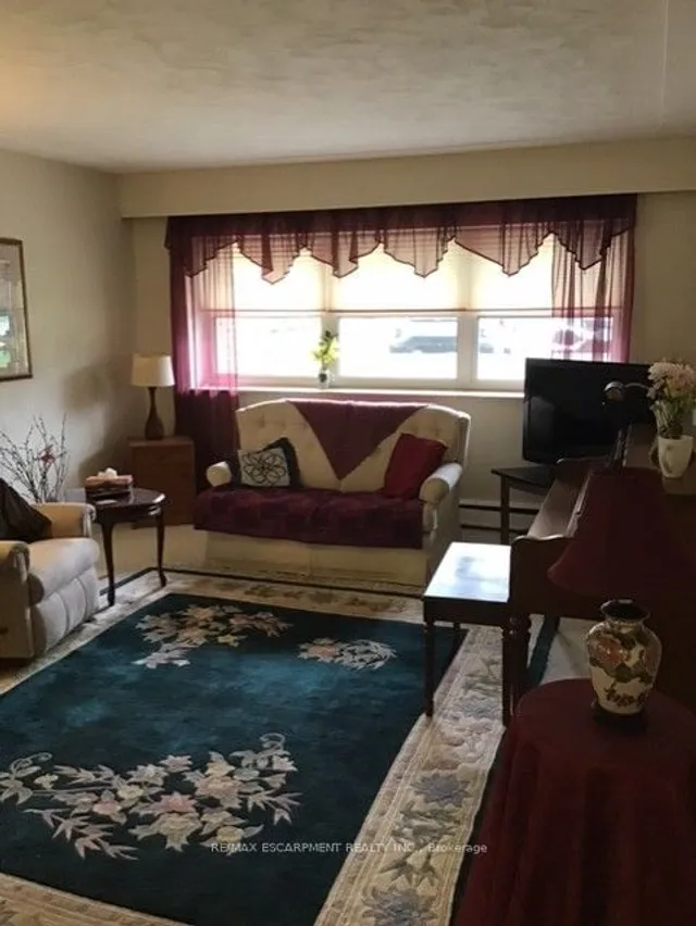 Additional property image - 9 Grant Blvd Unit 105