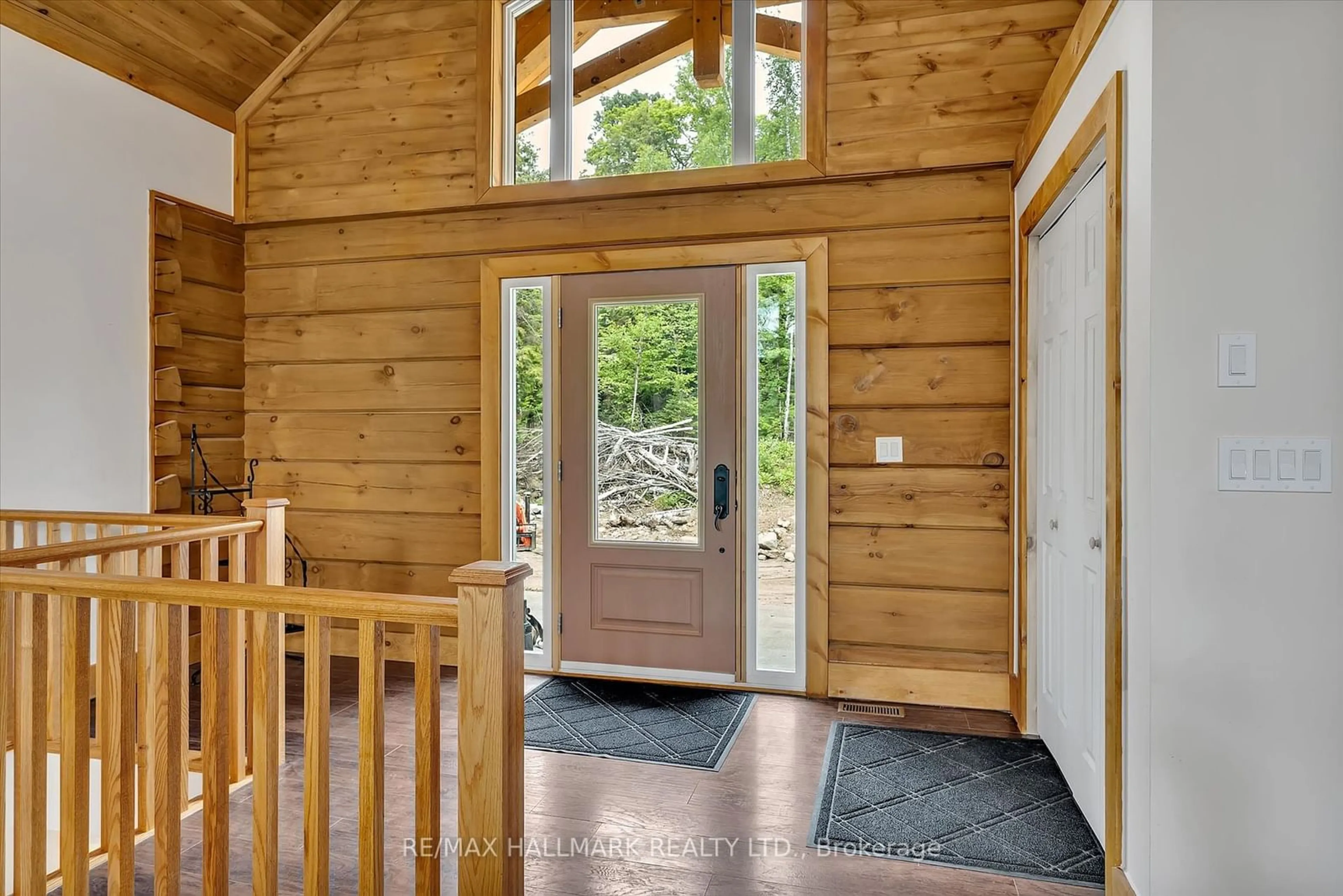 Indoor entryway for 511 Brethour Rd, Hastings Highlands Ontario K0L 1C0