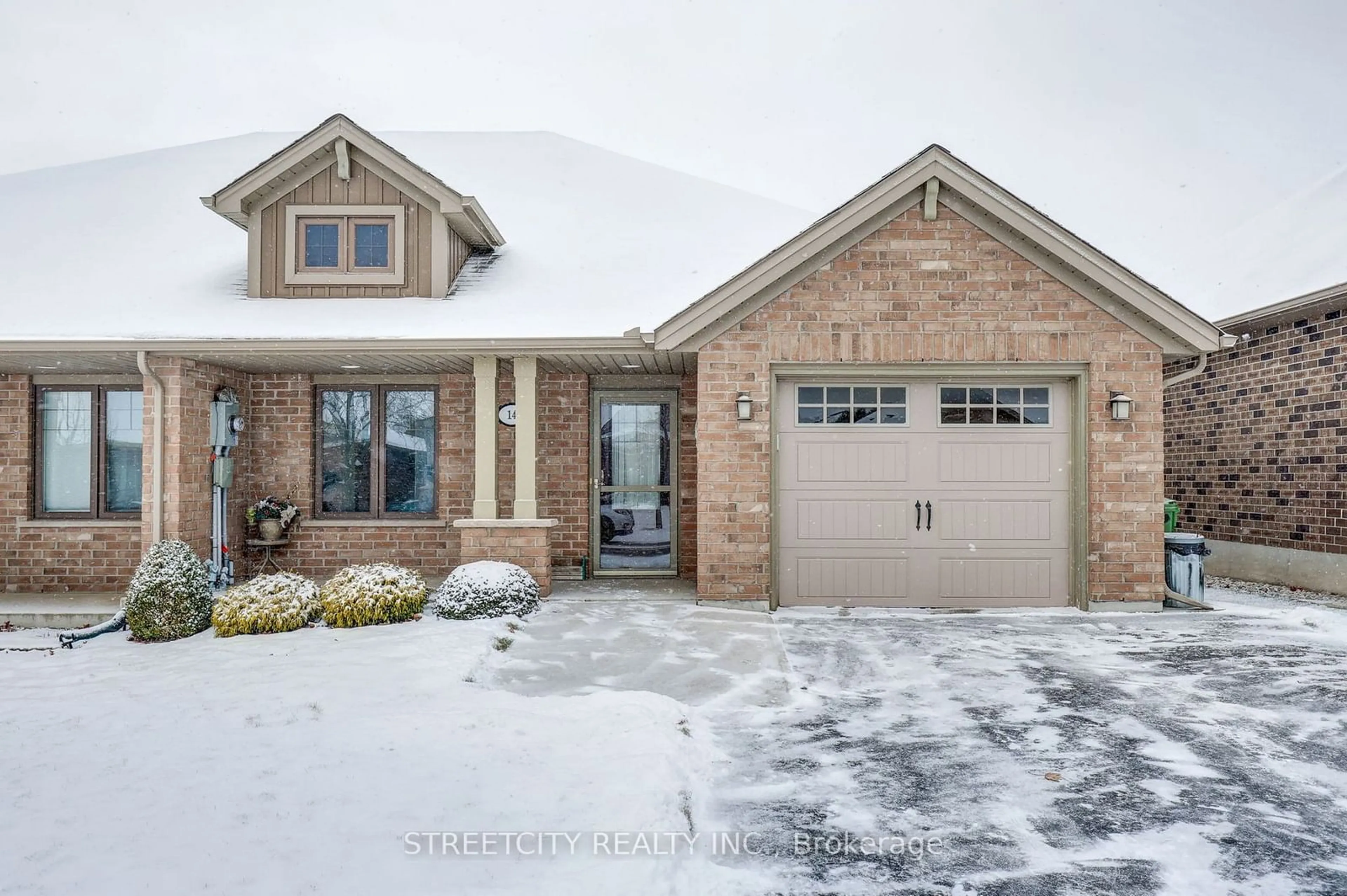 Home with brick exterior material, street for 14 Hampstead Crt, St. Thomas Ontario N5R 5M9