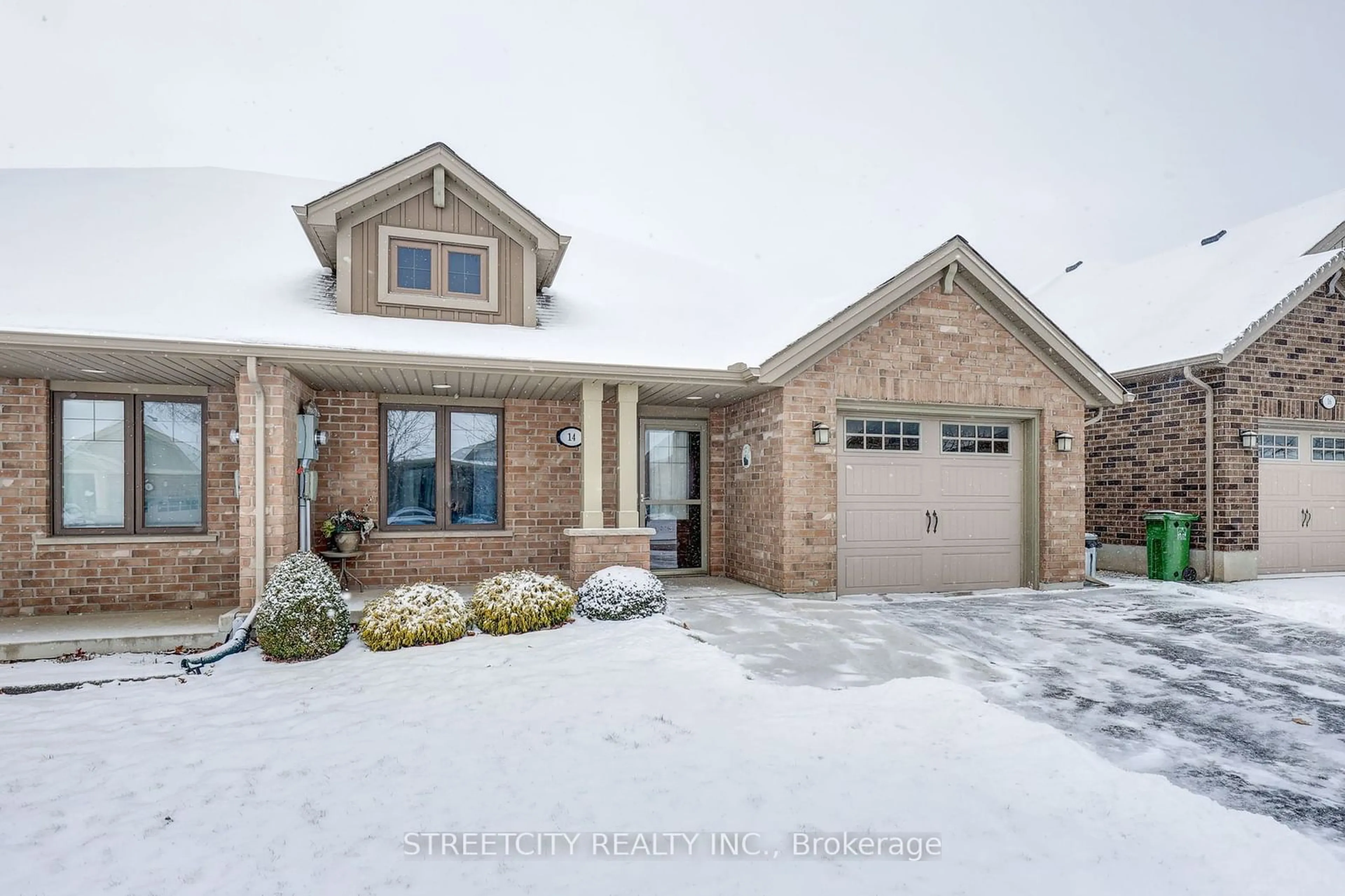 Home with brick exterior material, street for 14 Hampstead Crt, St. Thomas Ontario N5R 5M9