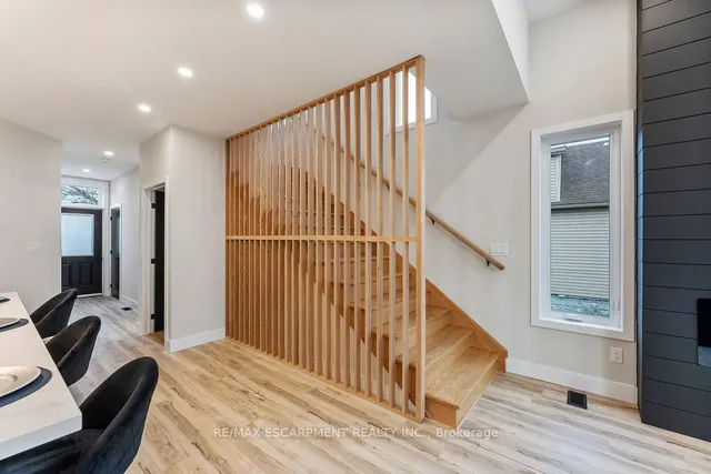 Additional property image - 209 Grenfell St