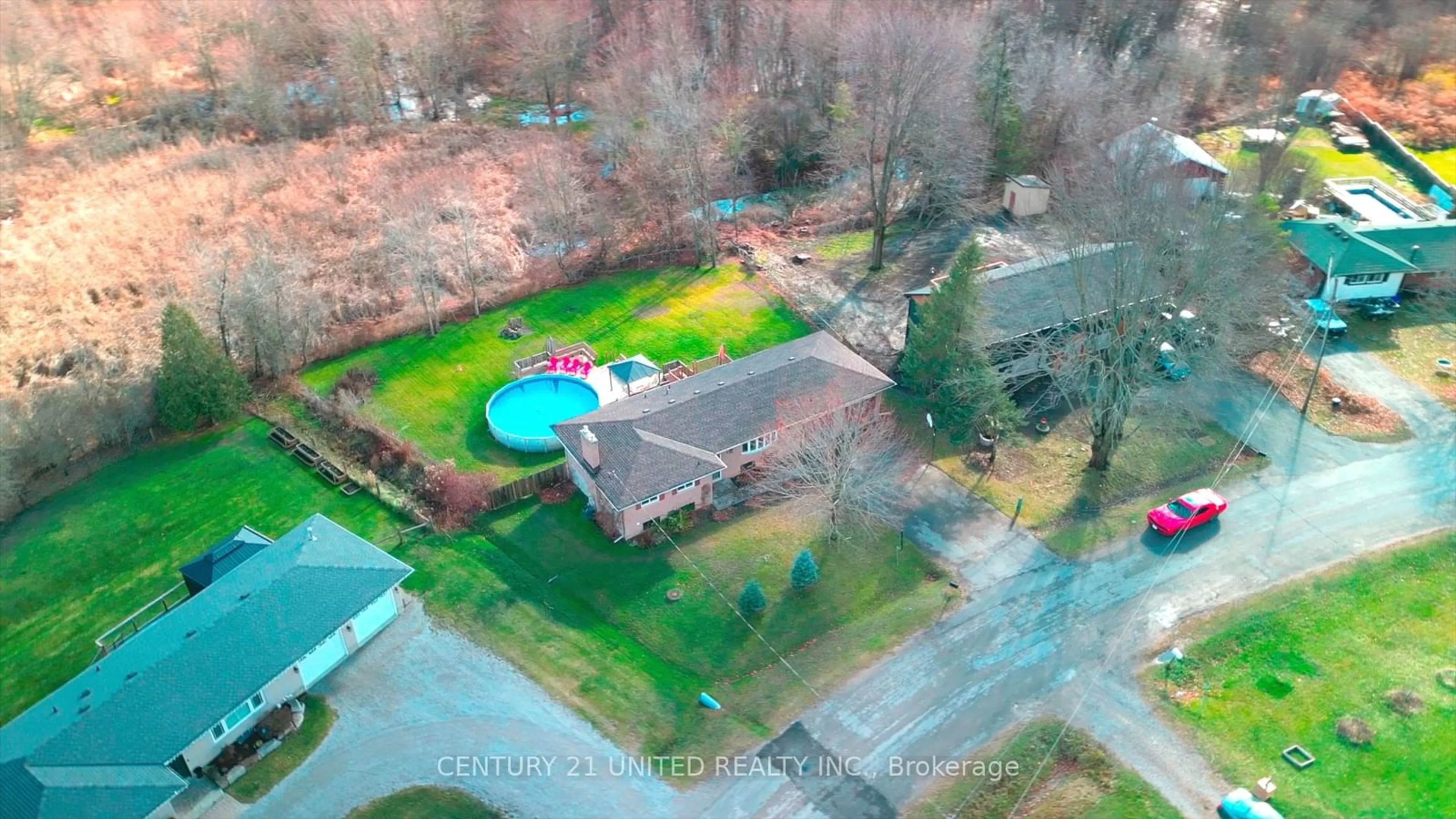 A pic from outside/outdoor area/front of a property/back of a property/a pic from drone, unknown for 683 Deerfield Cres, Smith-Ennismore-Lakefield Ontario K0L 1T0