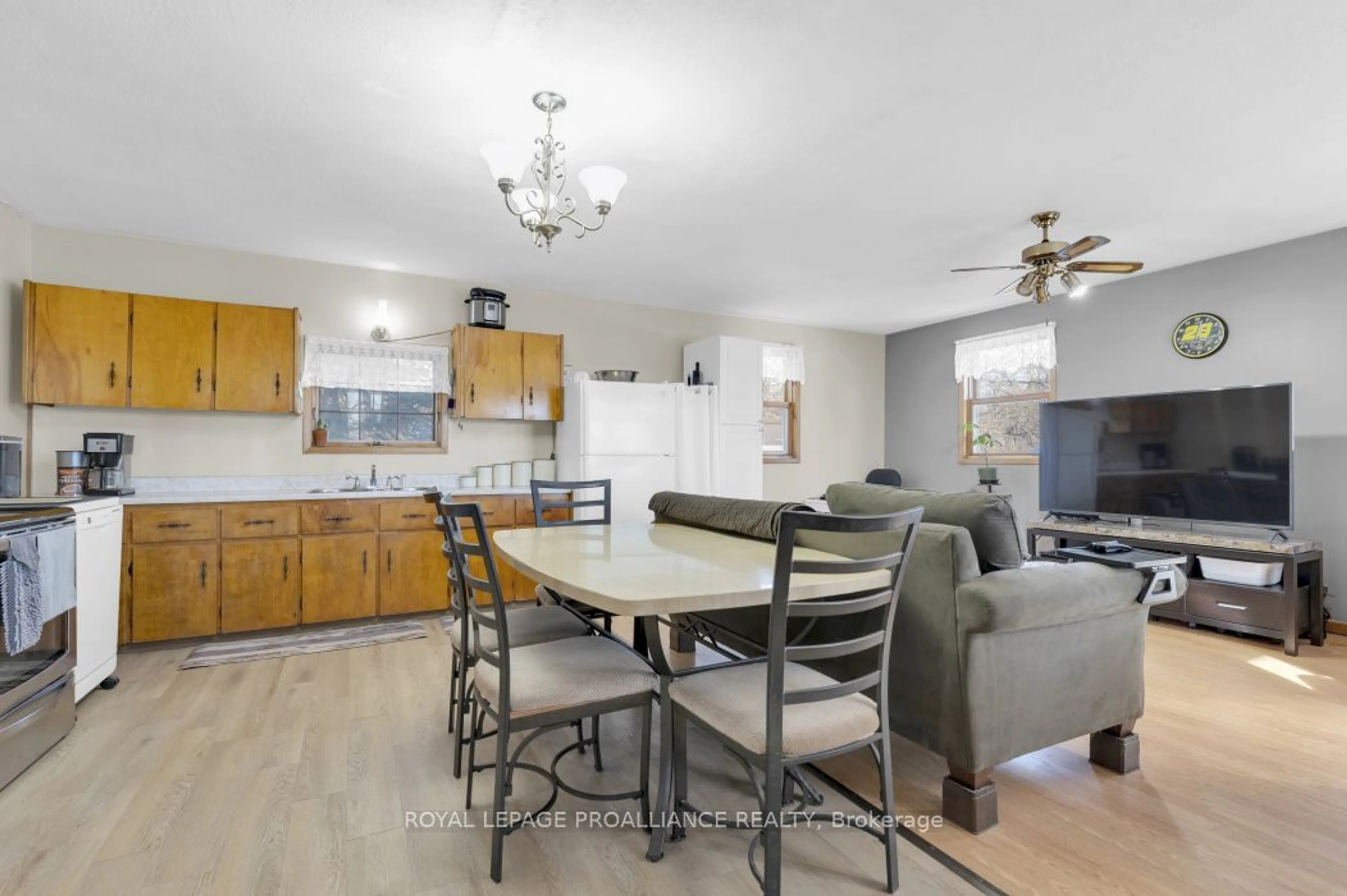 Open concept kitchen, unknown for 3 Louisa St, Tweed Ontario K0K 3J0